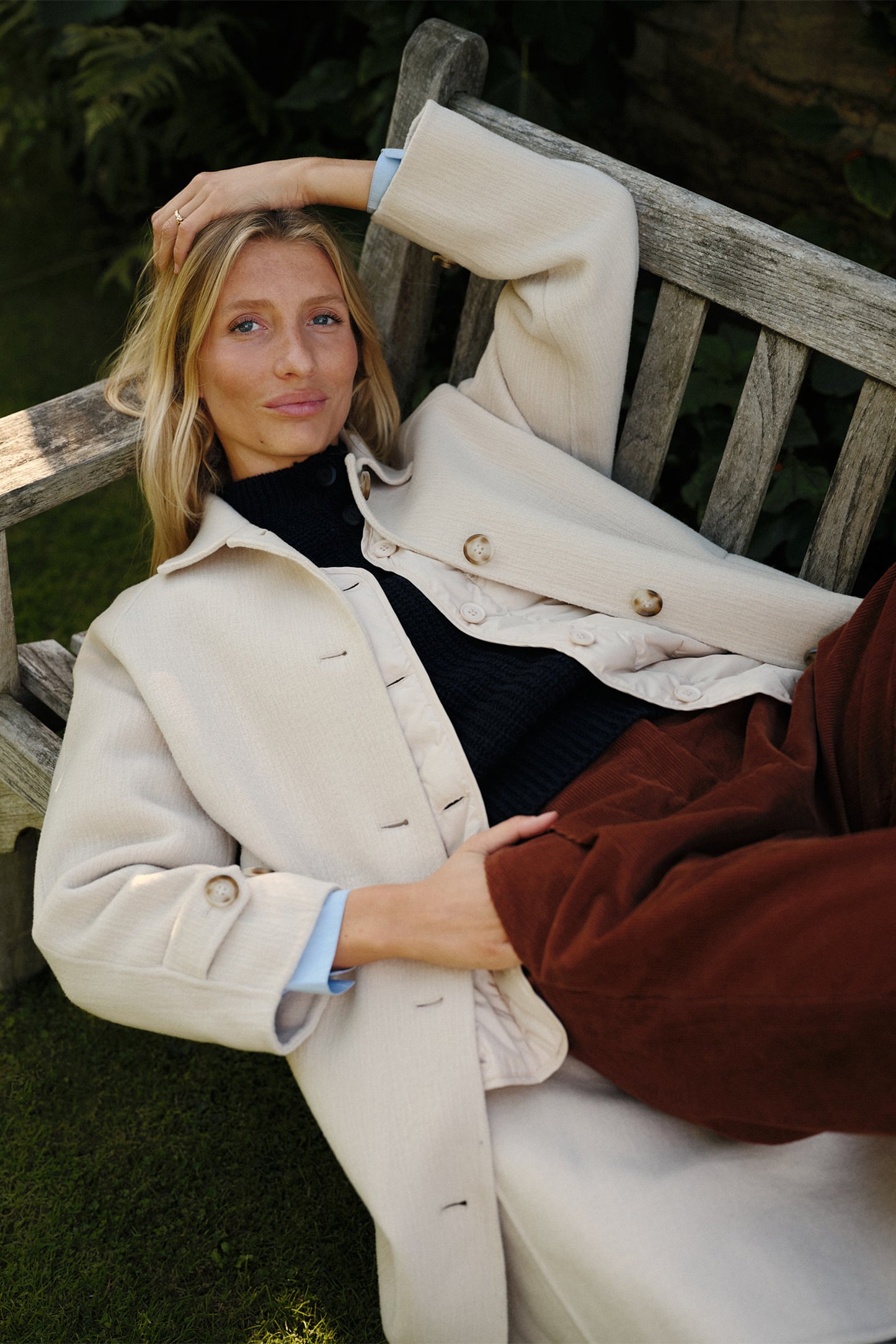 MANTEAU DE LAINE AVEC GILET