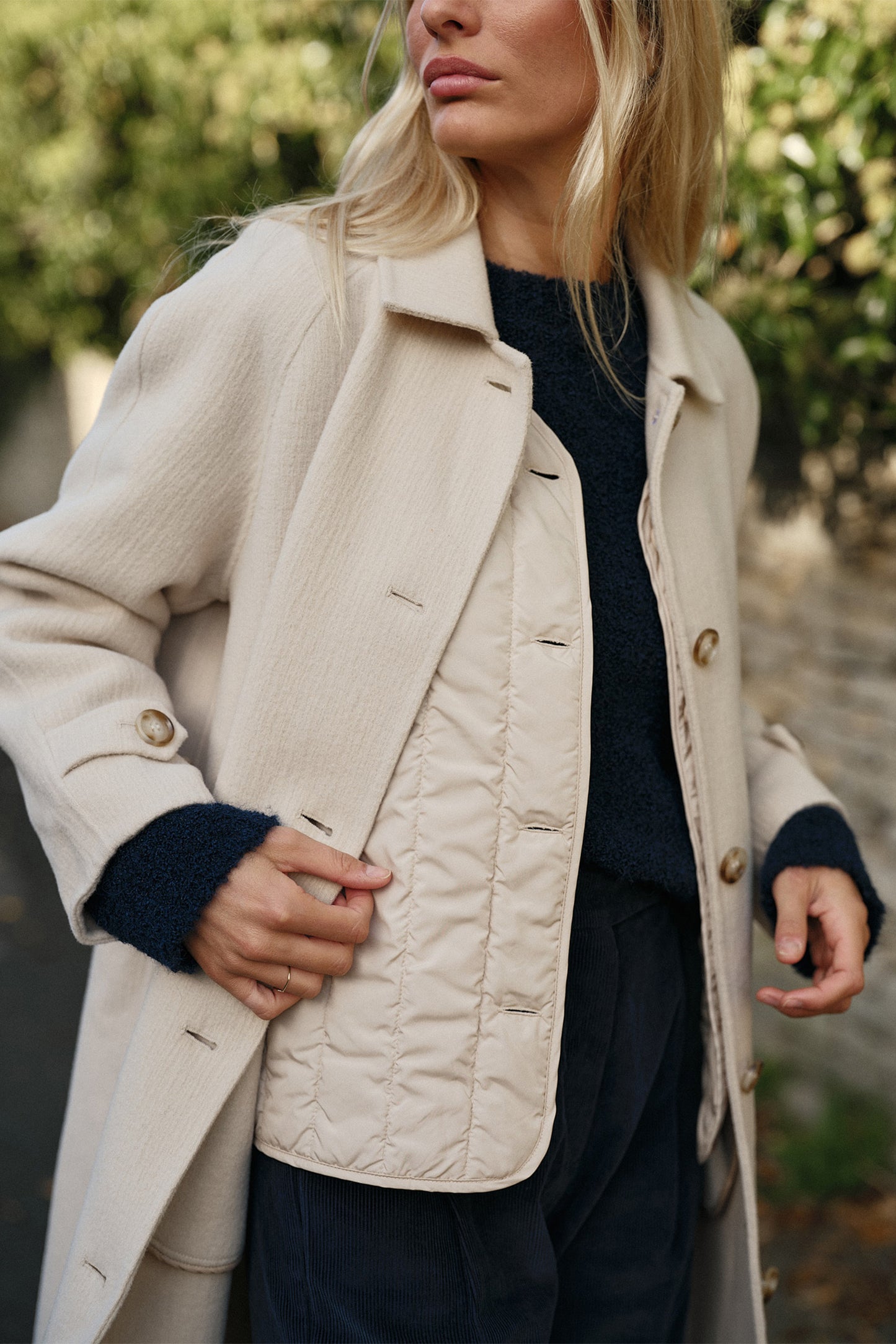 MANTEAU DE LAINE AVEC GILET