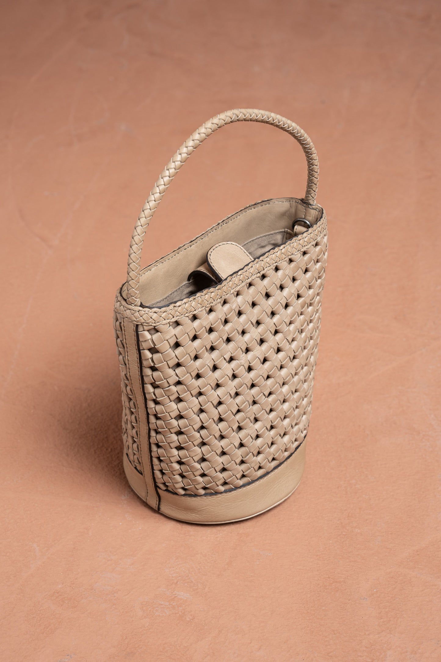 BOLSO BUCKET NUDO
