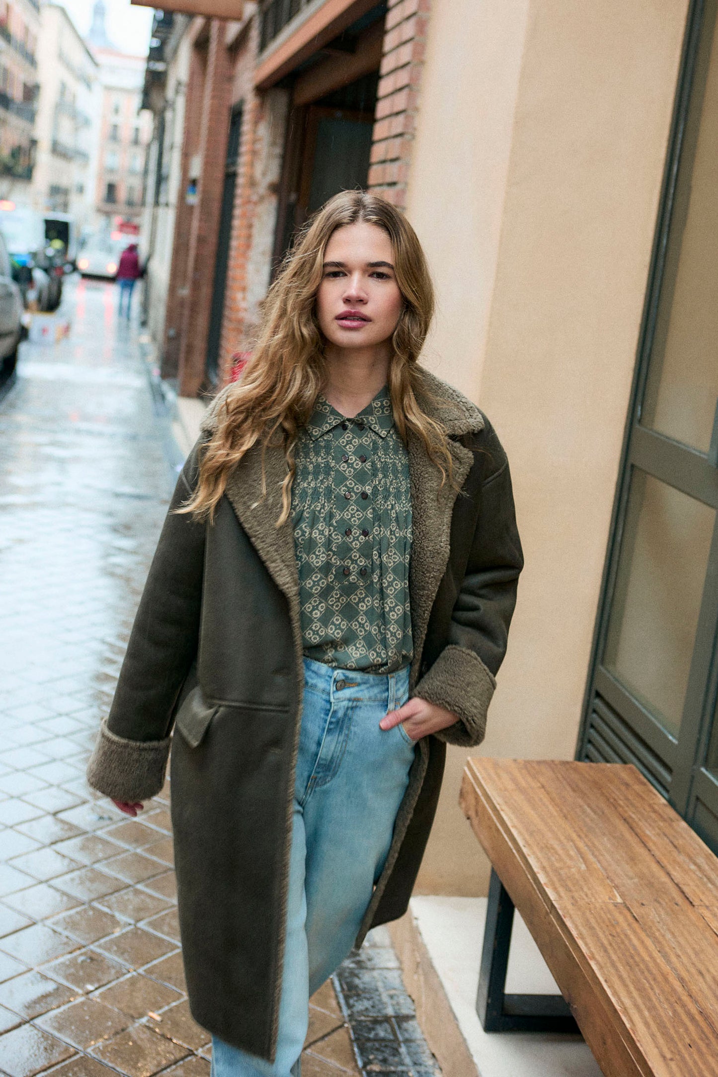 CLASSIC COAT