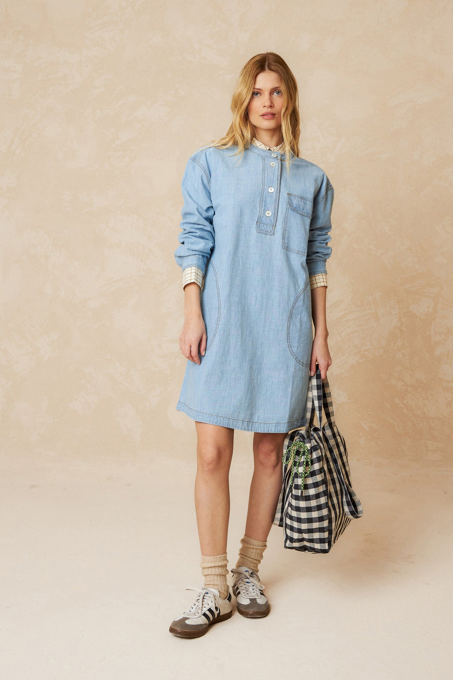 ROBE DROITE DÉLAVÉE