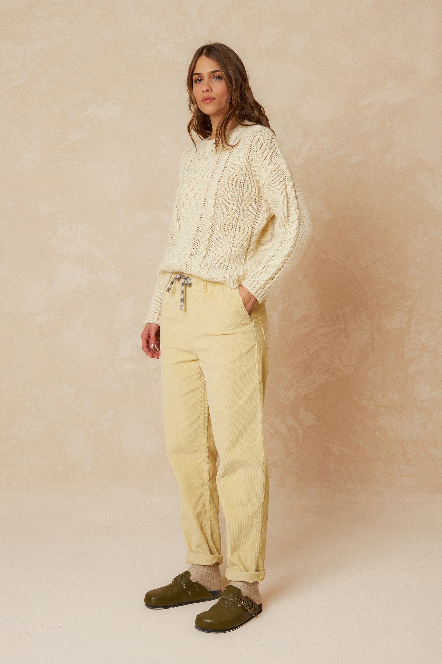 PANTALON EN MICRO VELOURS ANE