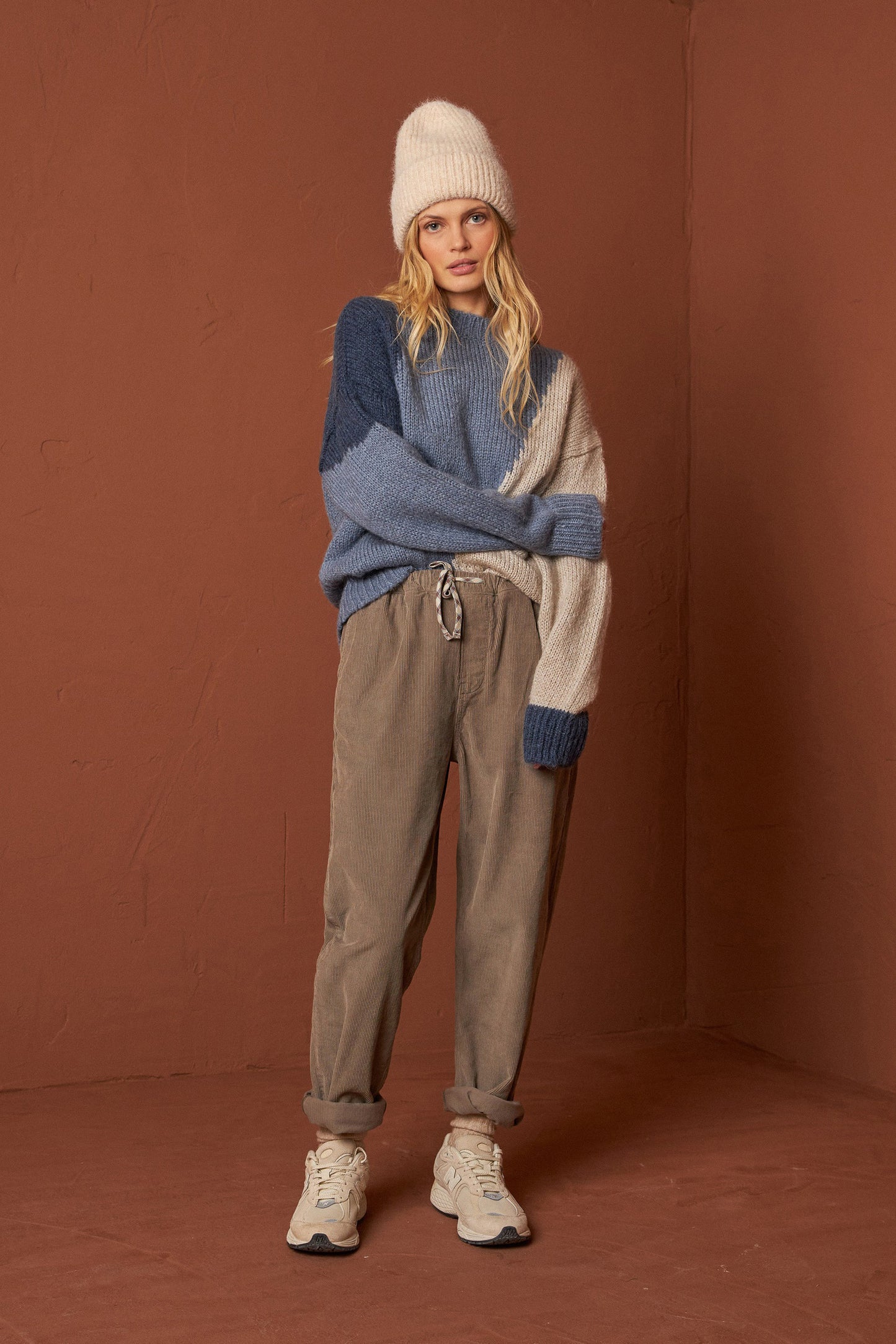 PANTALON EN MICRO VELOURS ANE