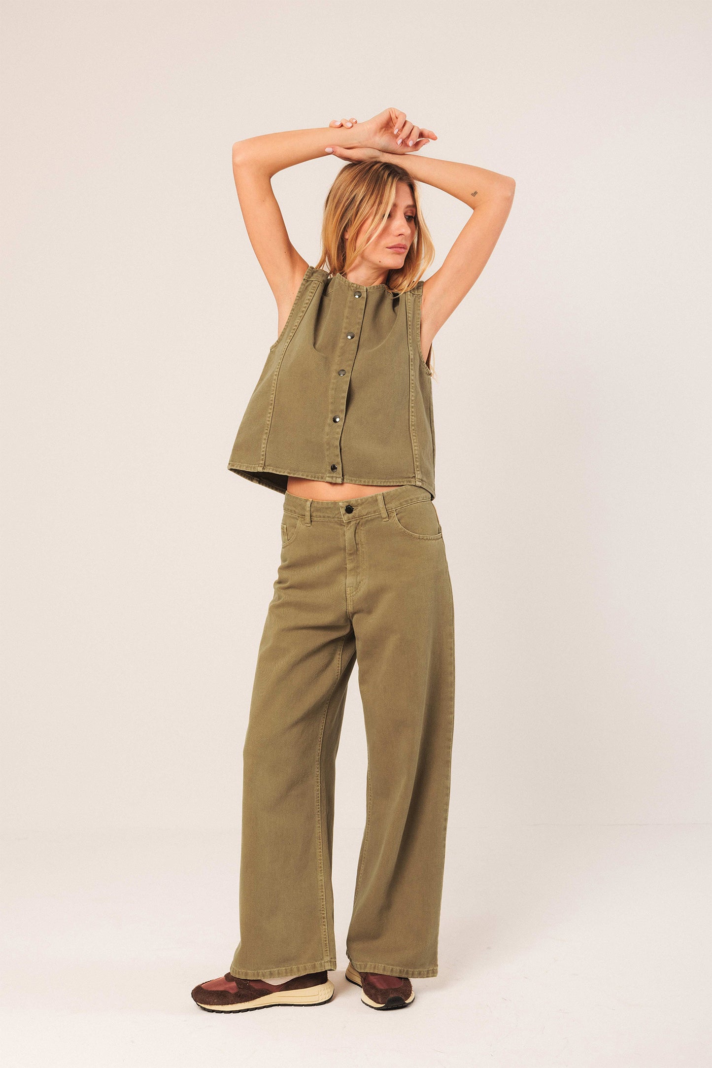 WIDE-LEG PANTS