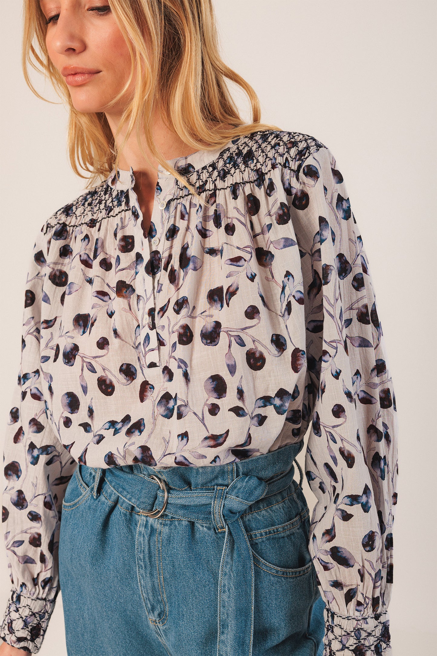 BLUSA DETALLES SMOCK