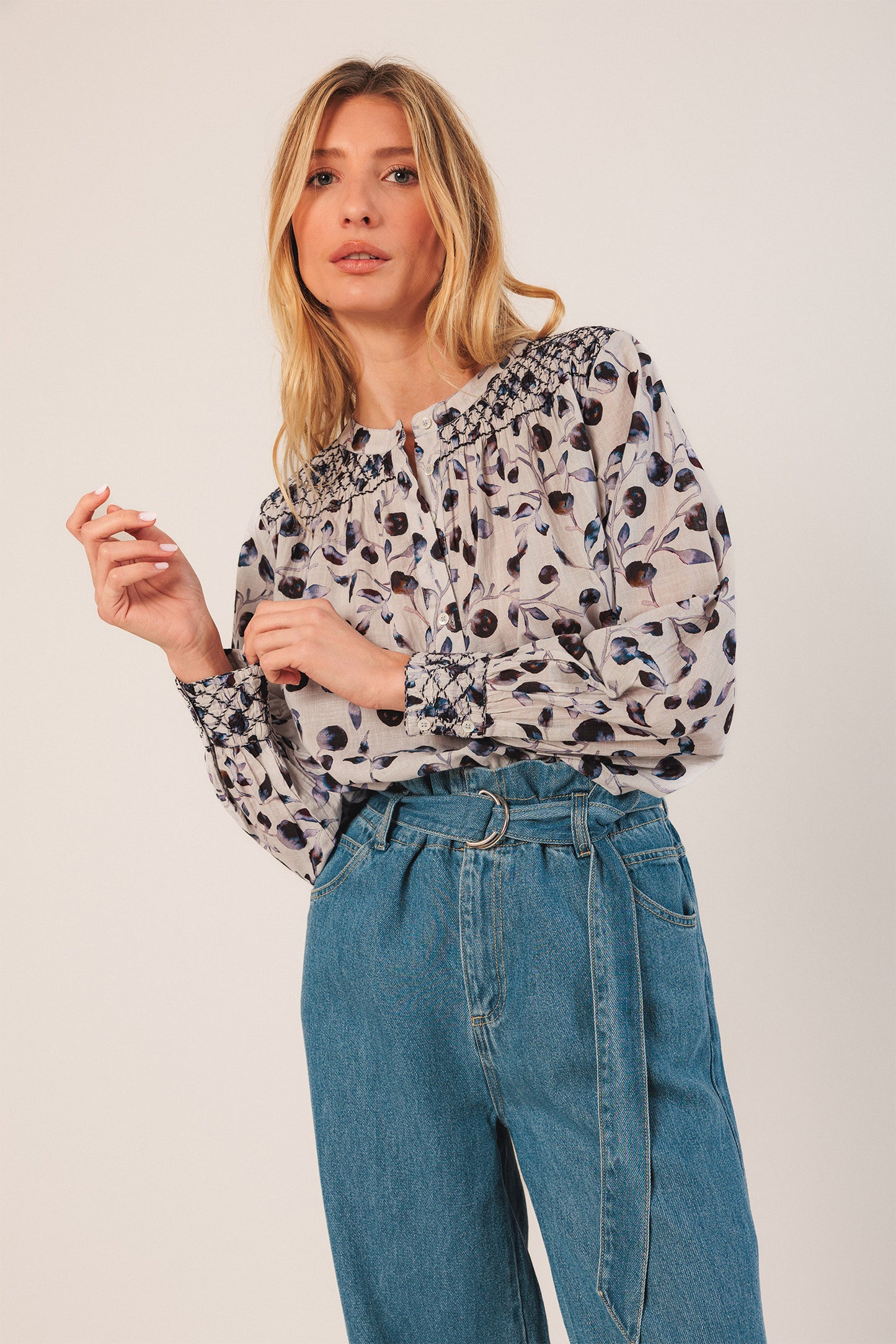 BLUSA DETALLES SMOCK