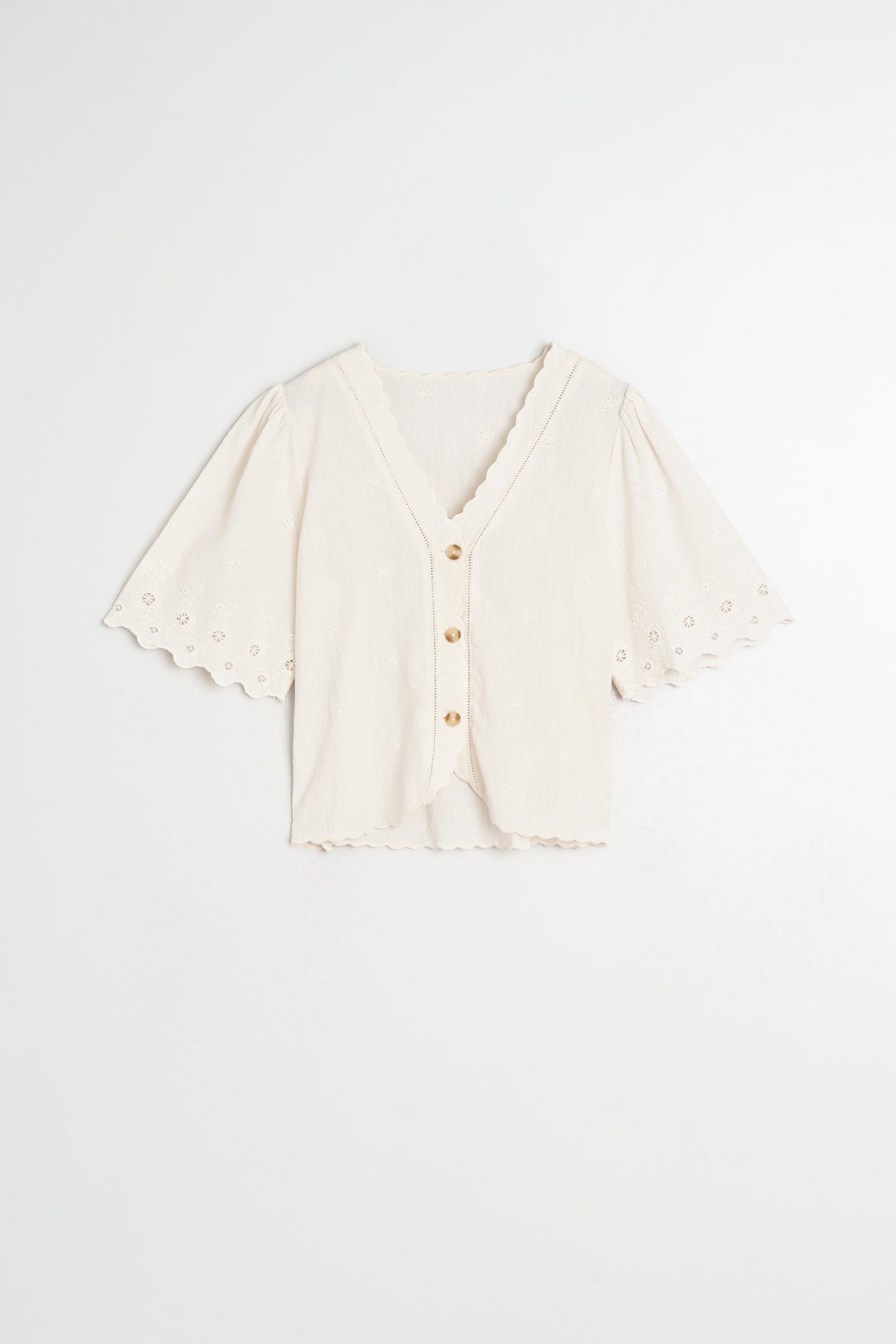 BLOUSE BRODÉE ENCOLURE EN V