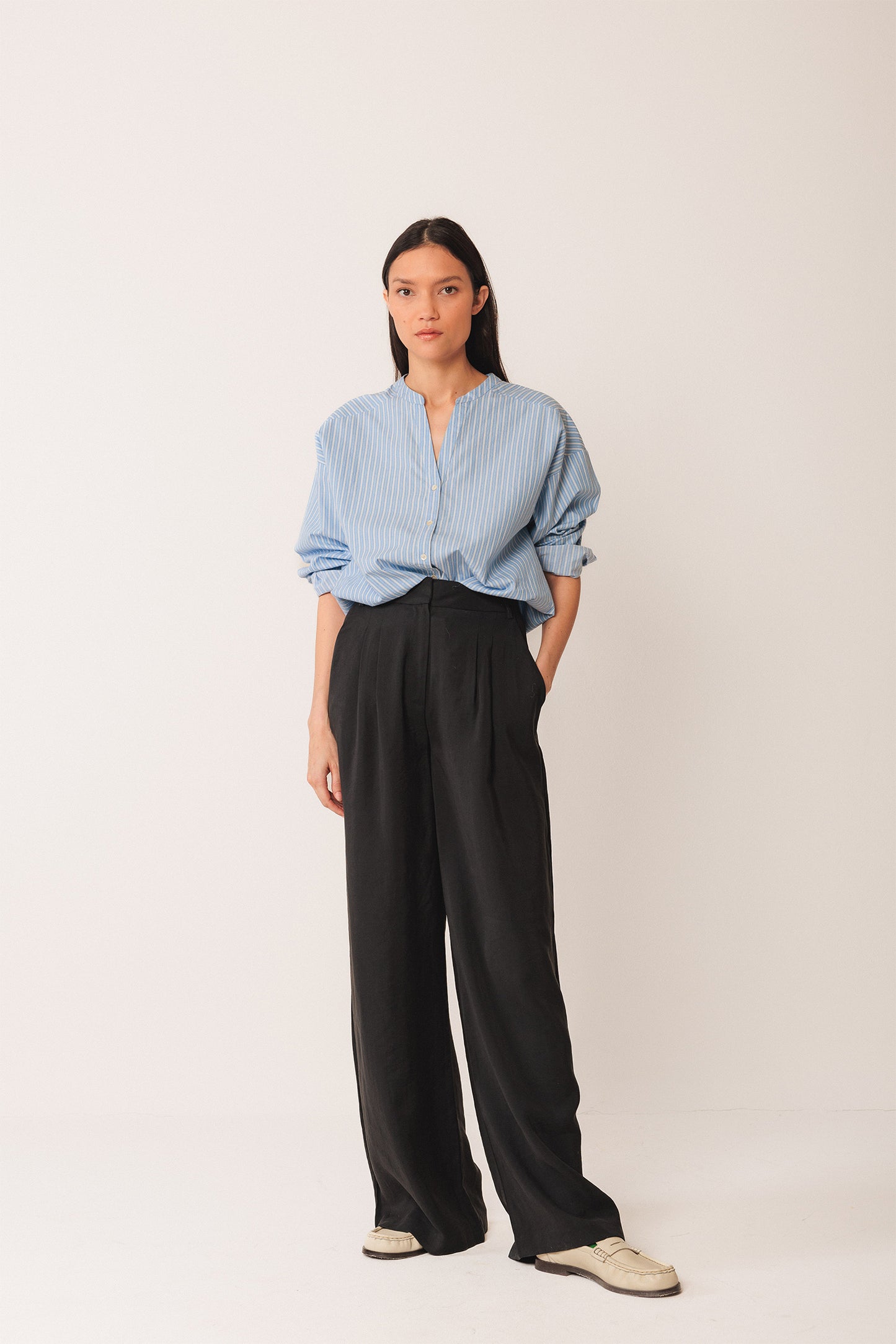 WIDE-LEG PANTS