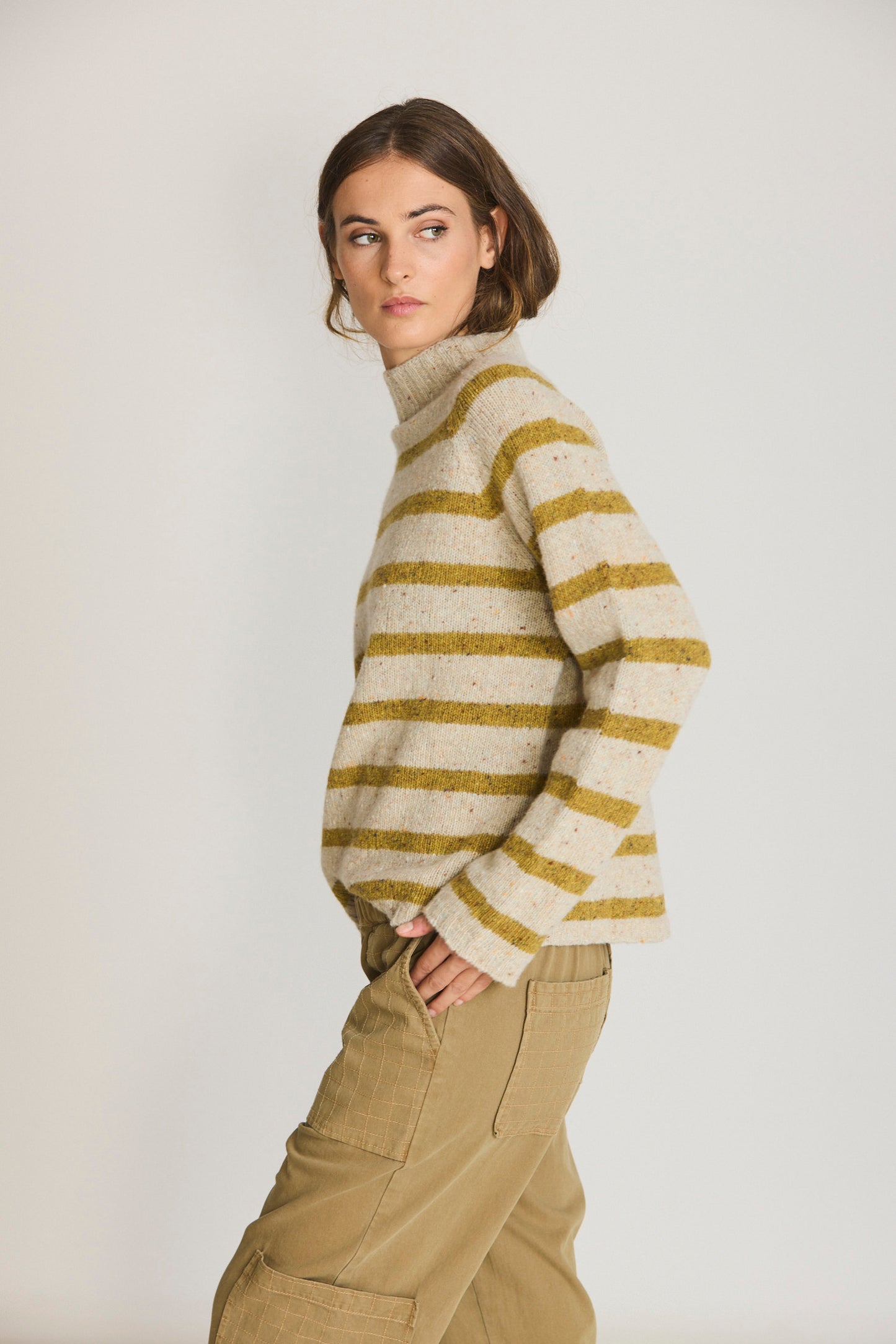 STRIPED CONTRAST SWEATER