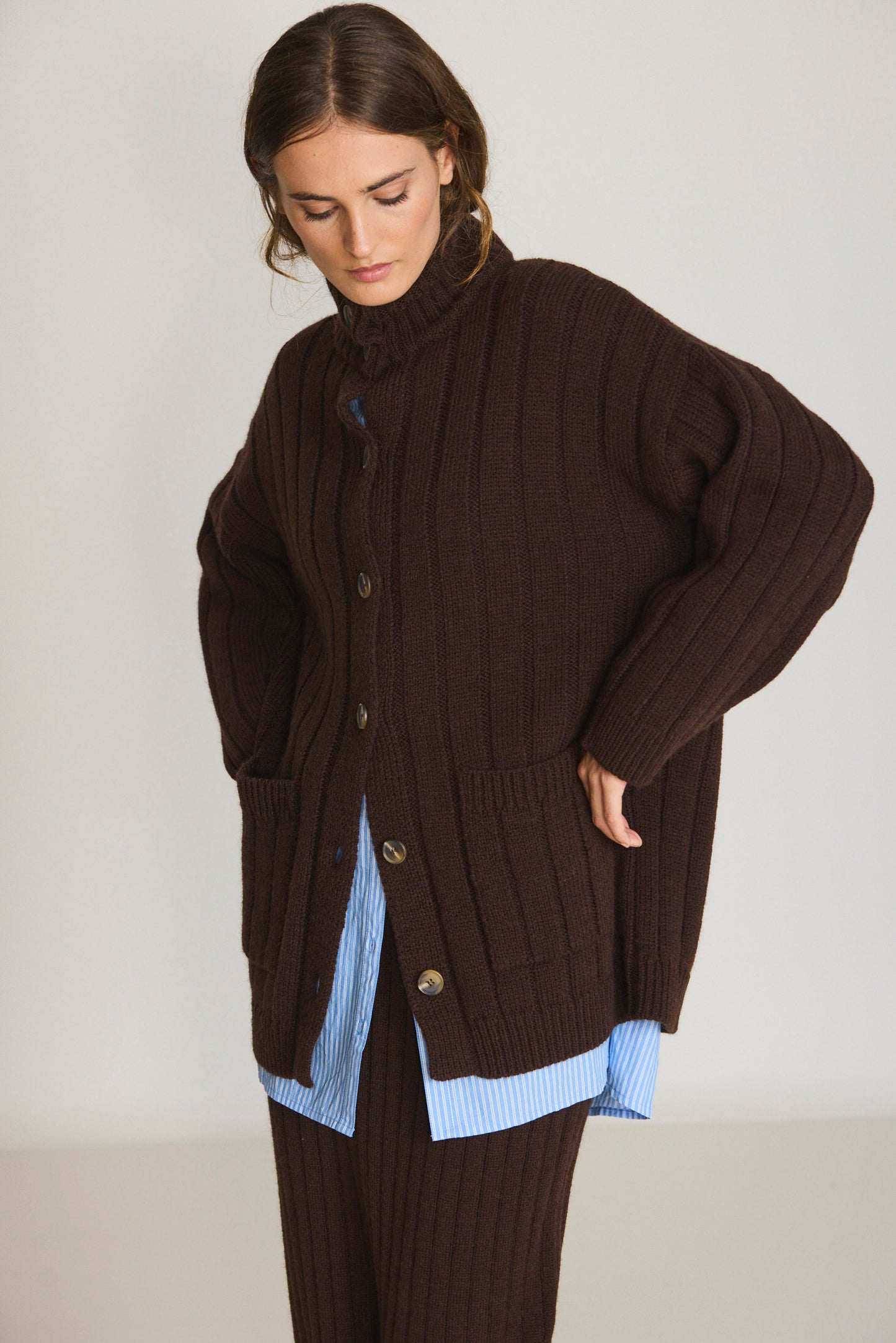 RIBBED KNIT CARDIGAN