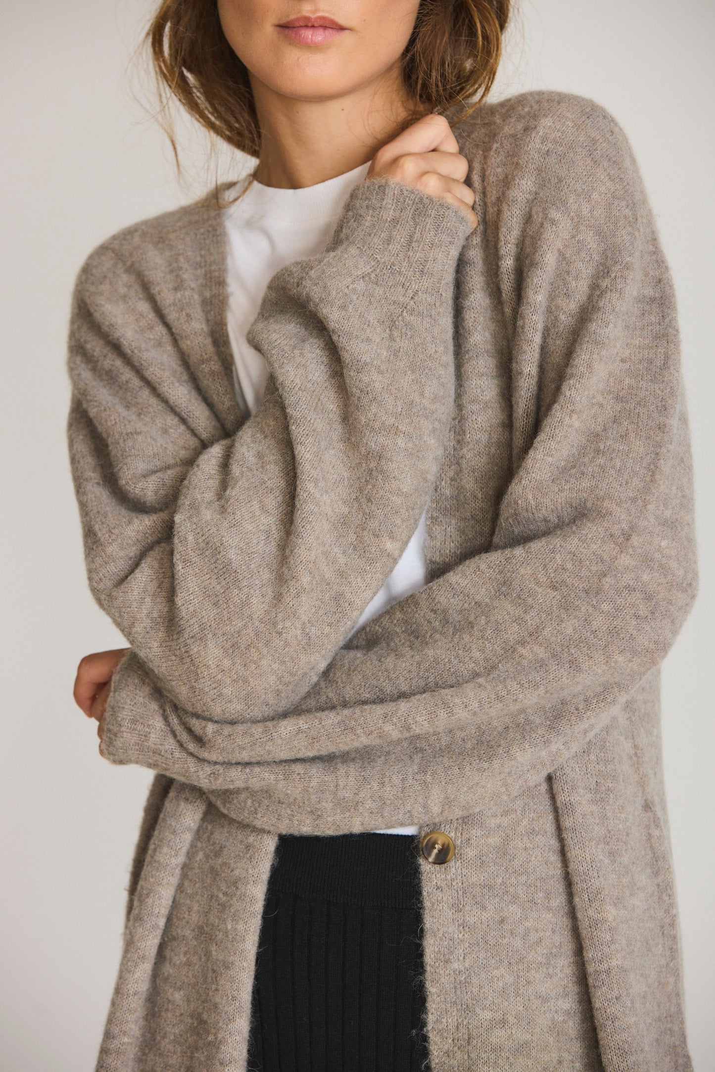 LONG KNIT CARDIGAN