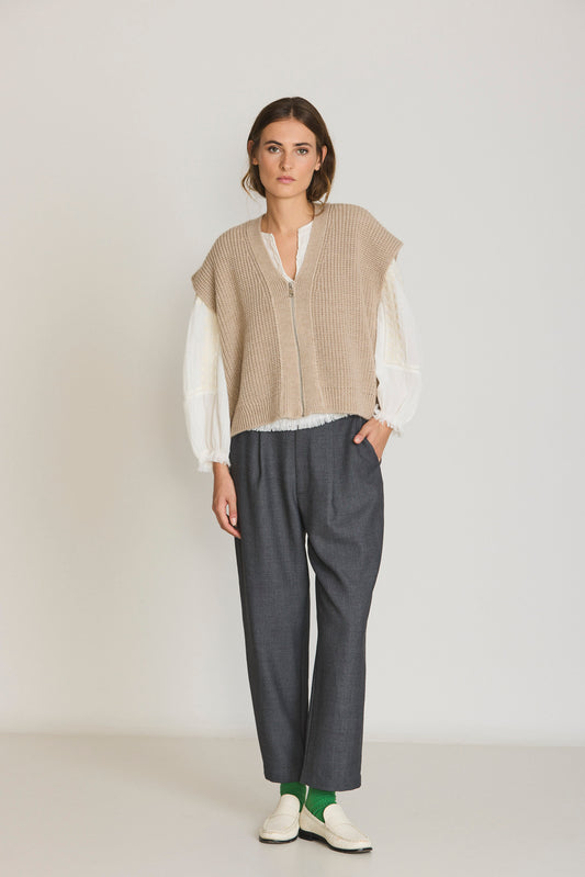 ZIP-UP KNIT VEST 4