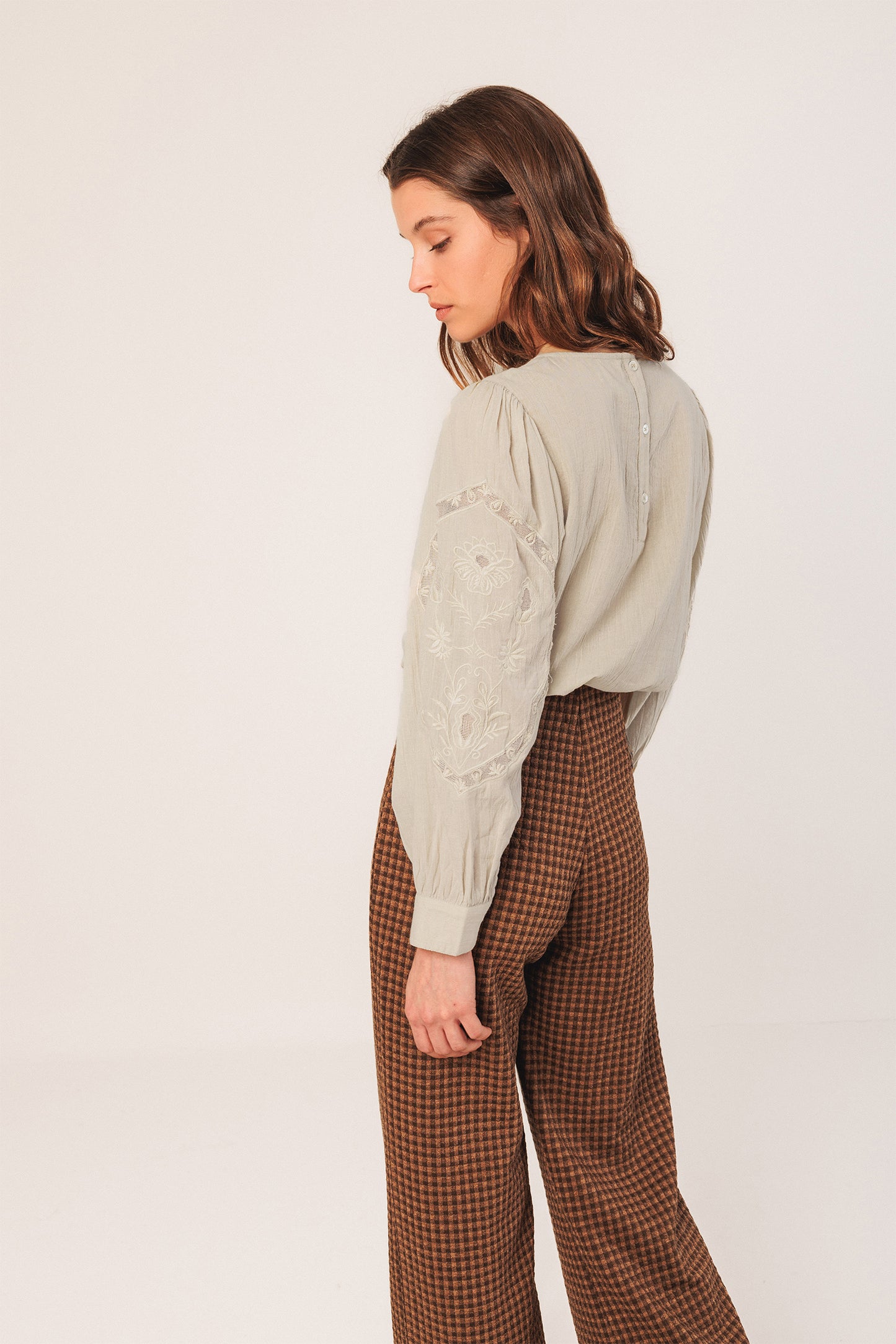 BLUSA BORDADO ROMÁNTICO
