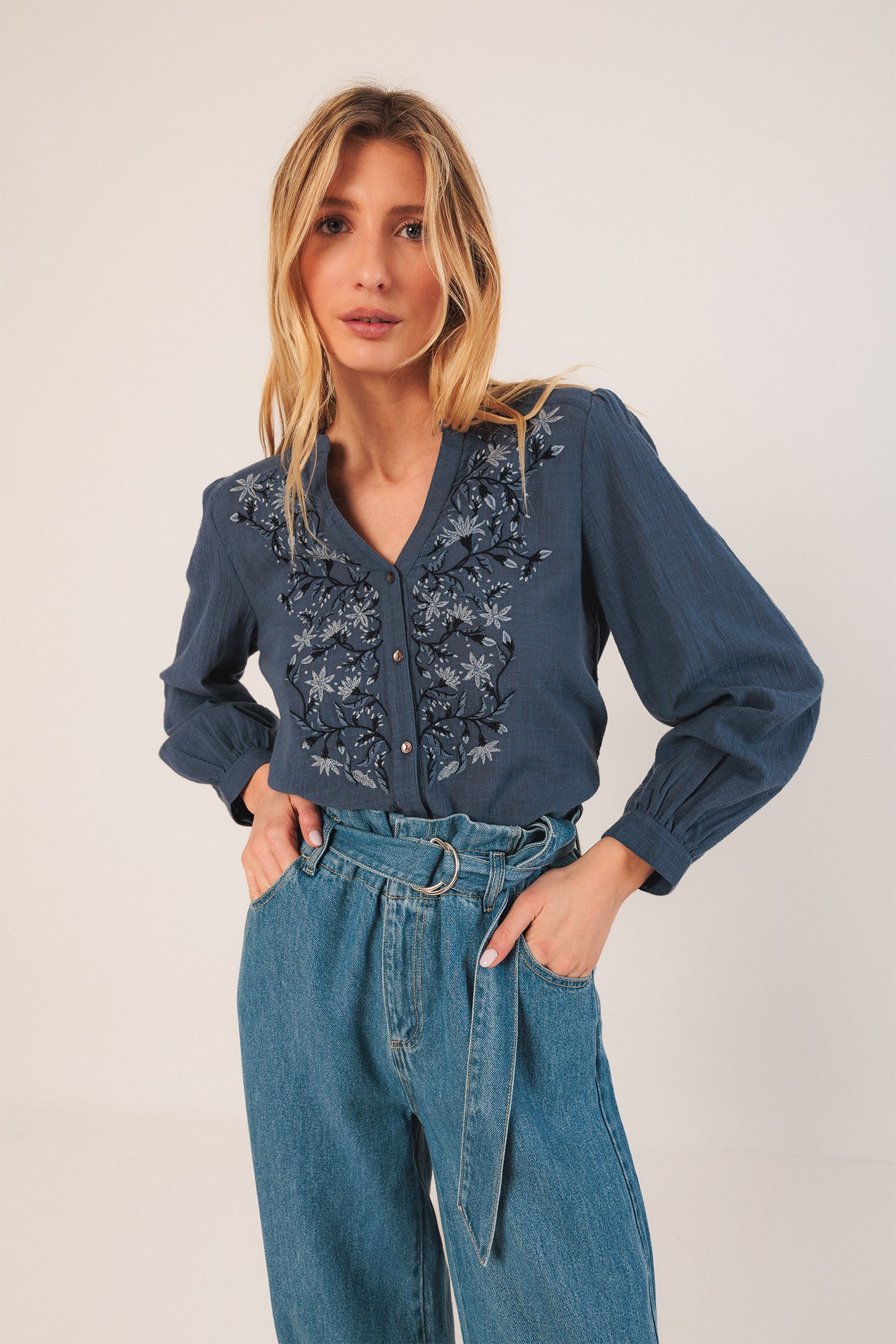 CAMISA COMBINADA BORDADOS