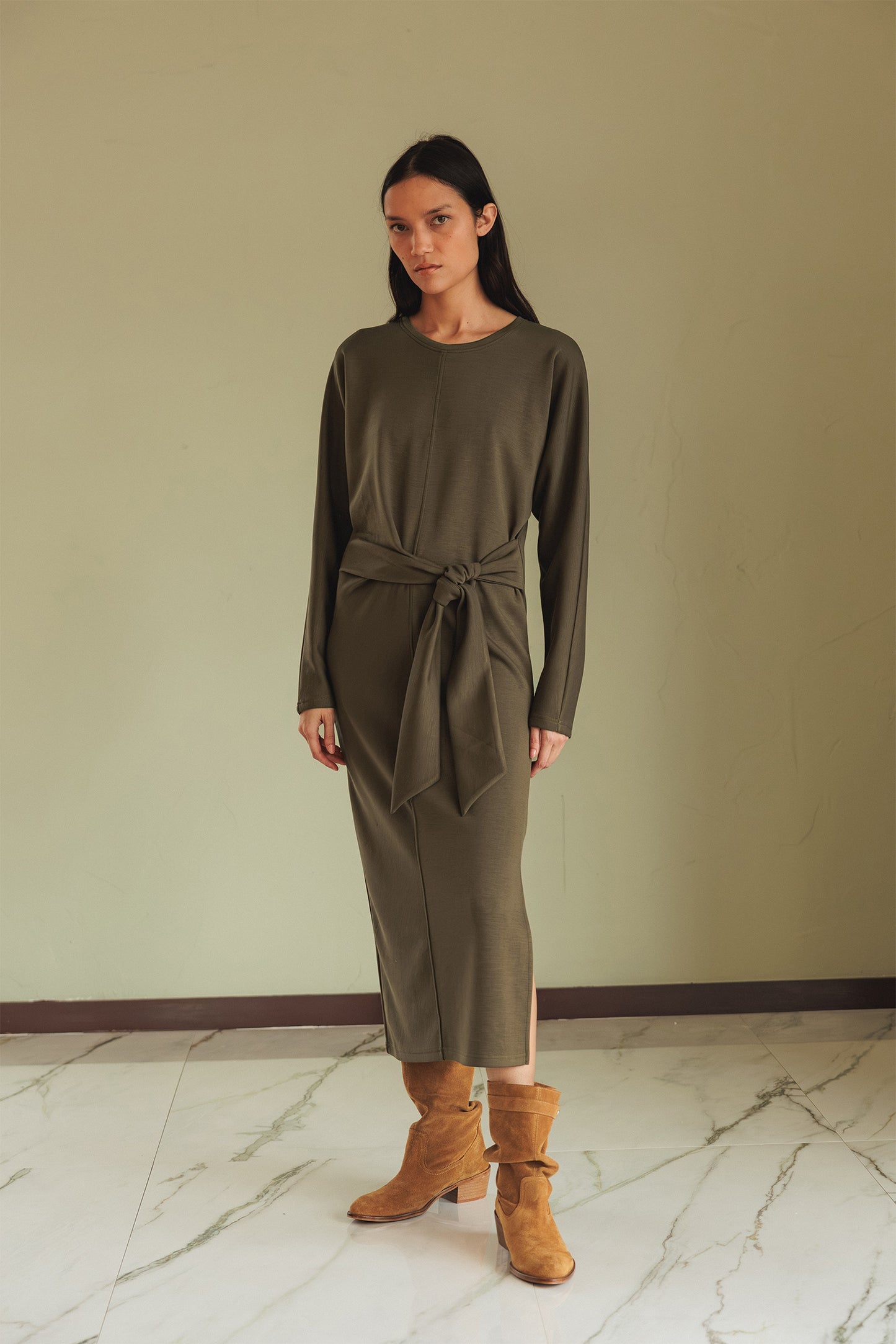 ROBE EN MAILLE NOUÉE