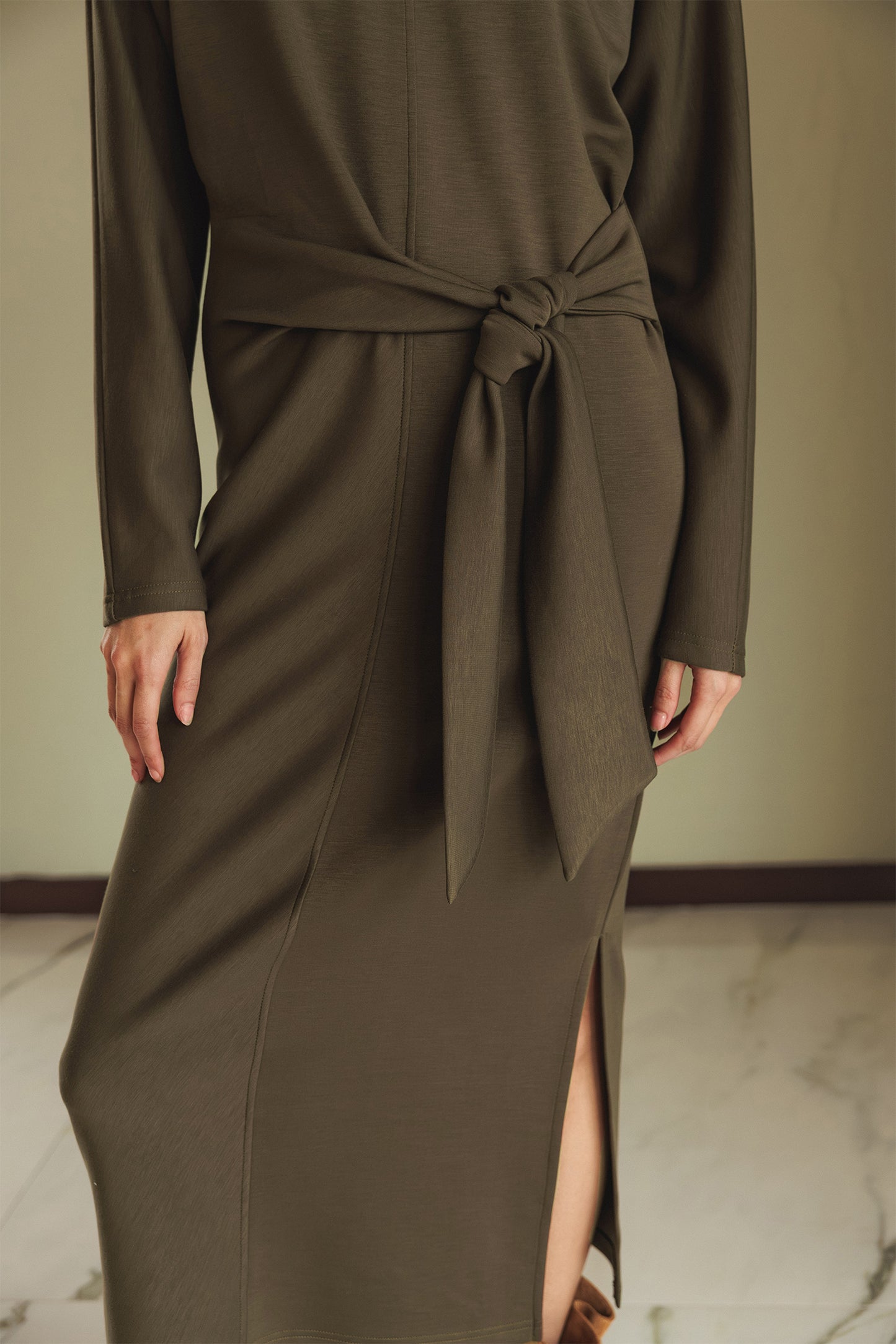 ROBE EN MAILLE NOUÉE