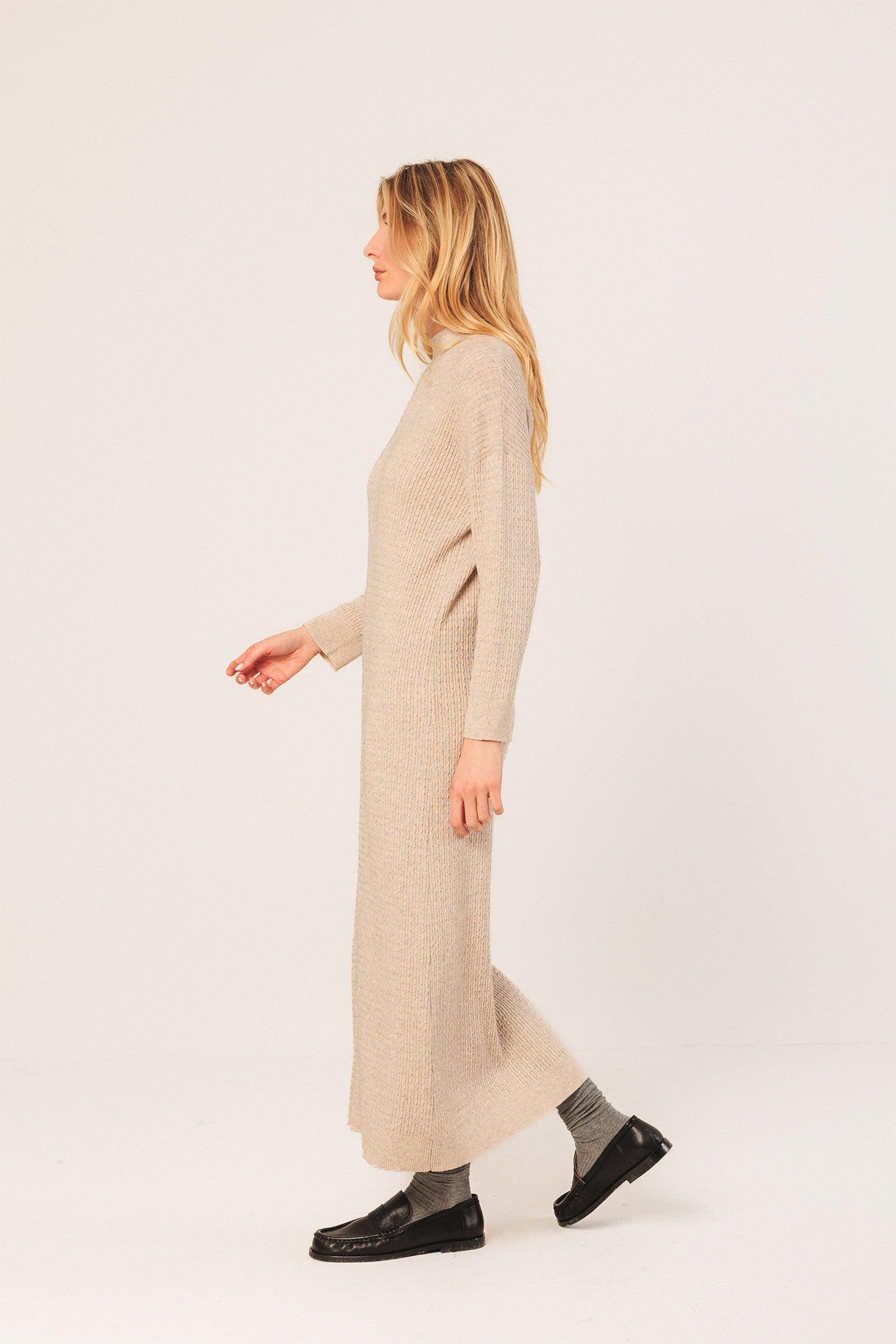 VESTIDO AMPLIO OCHOS