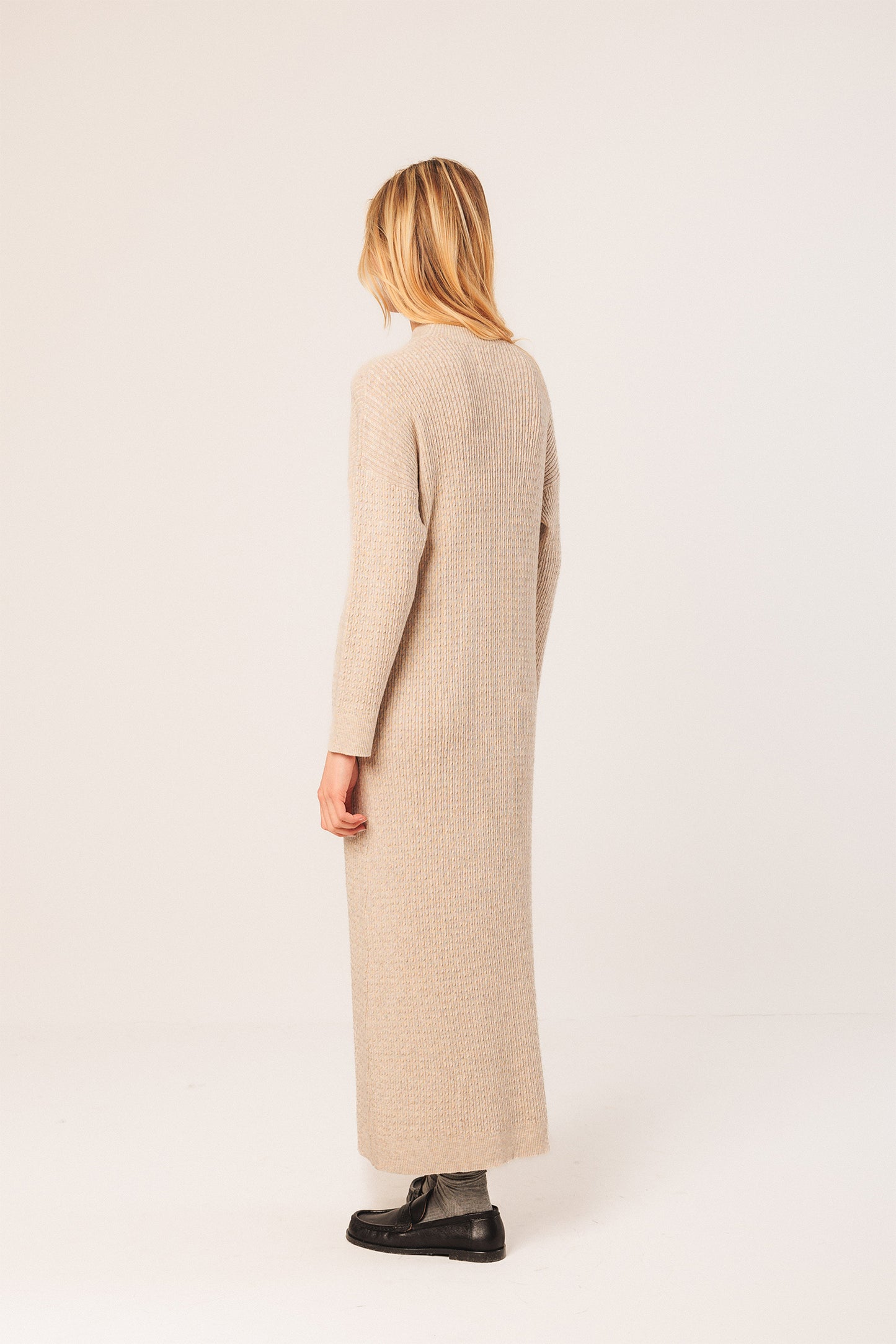 VESTIDO AMPLIO OCHOS