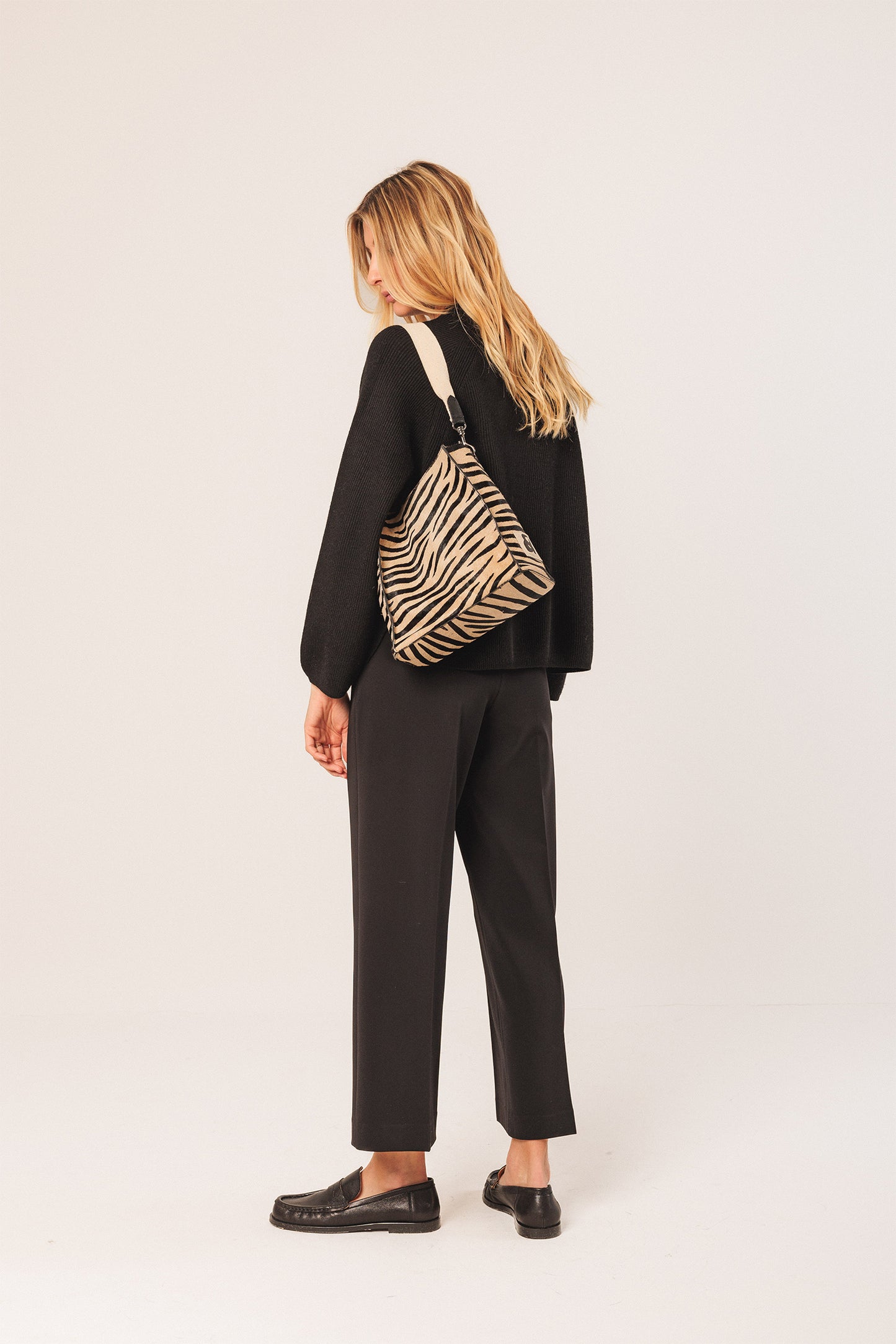 BOLSO BUCKET PIEL