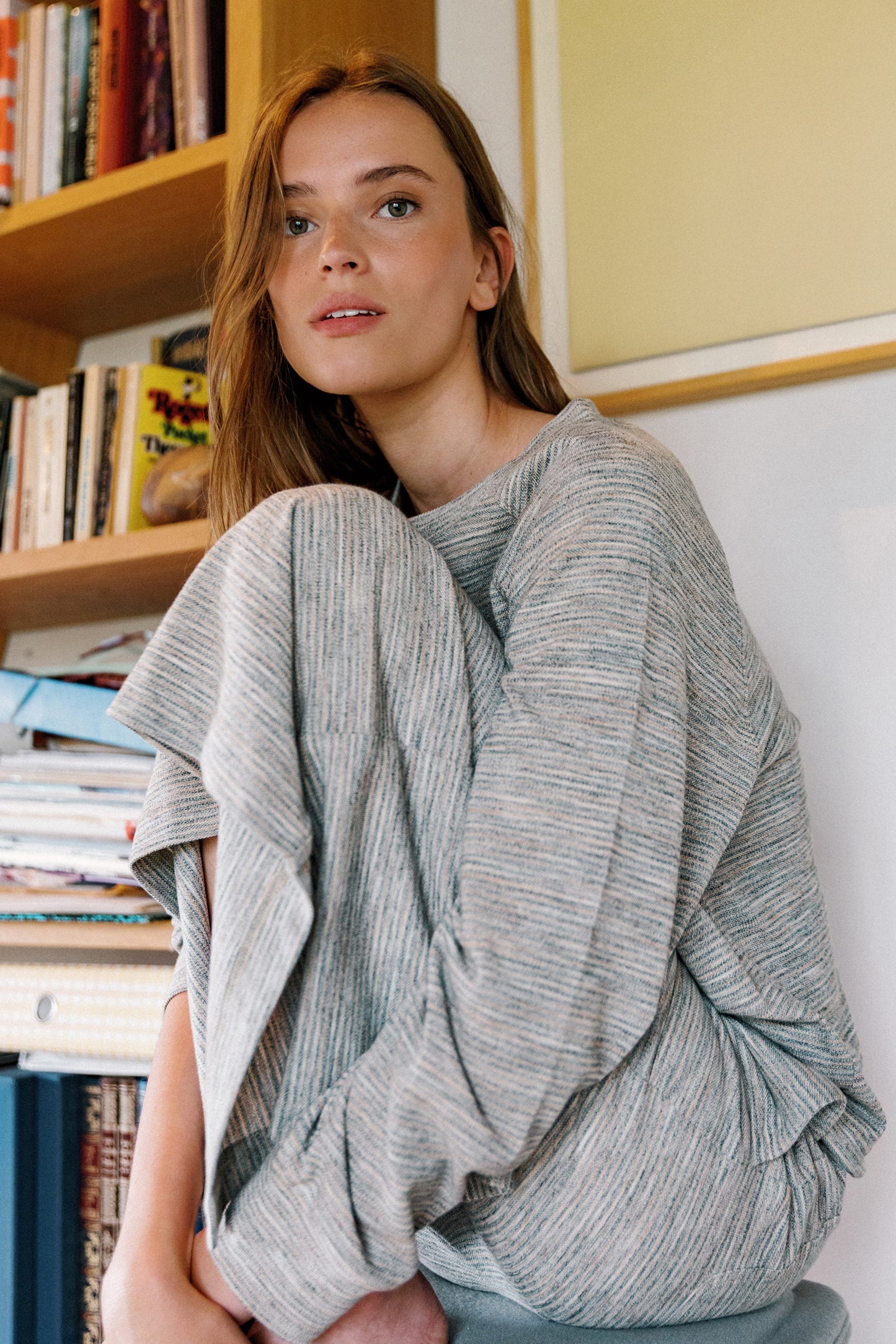 PULL MULTICOLORE AJUSTABLE