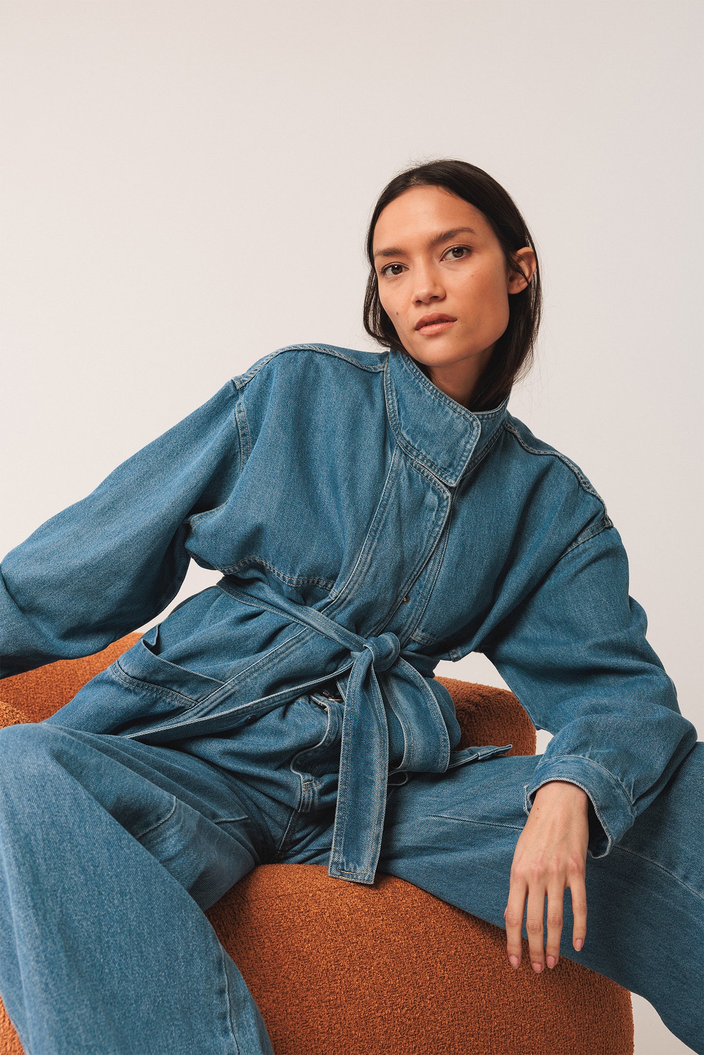 VESTE EN JEAN À LACETS