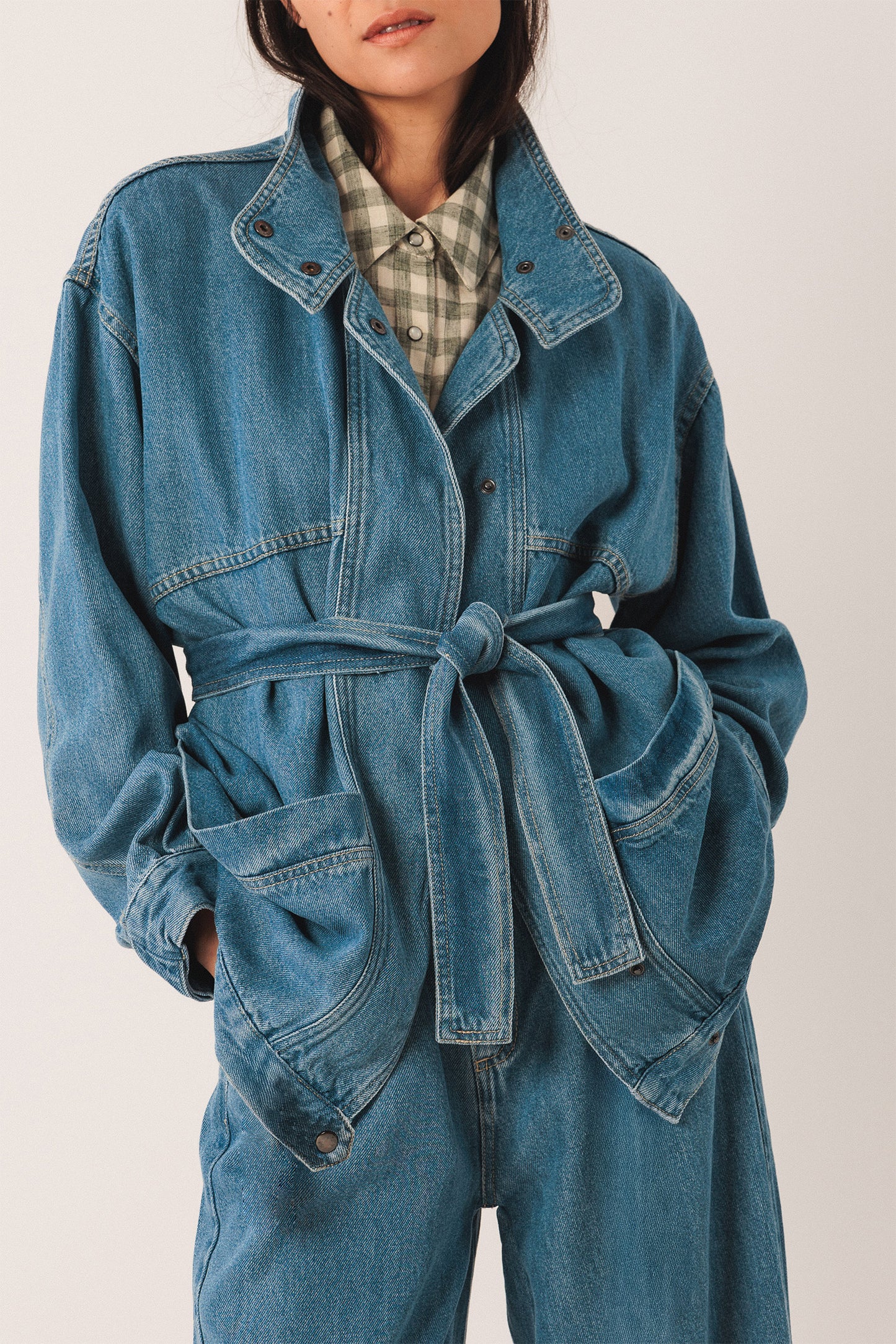 VESTE EN JEAN À LACETS