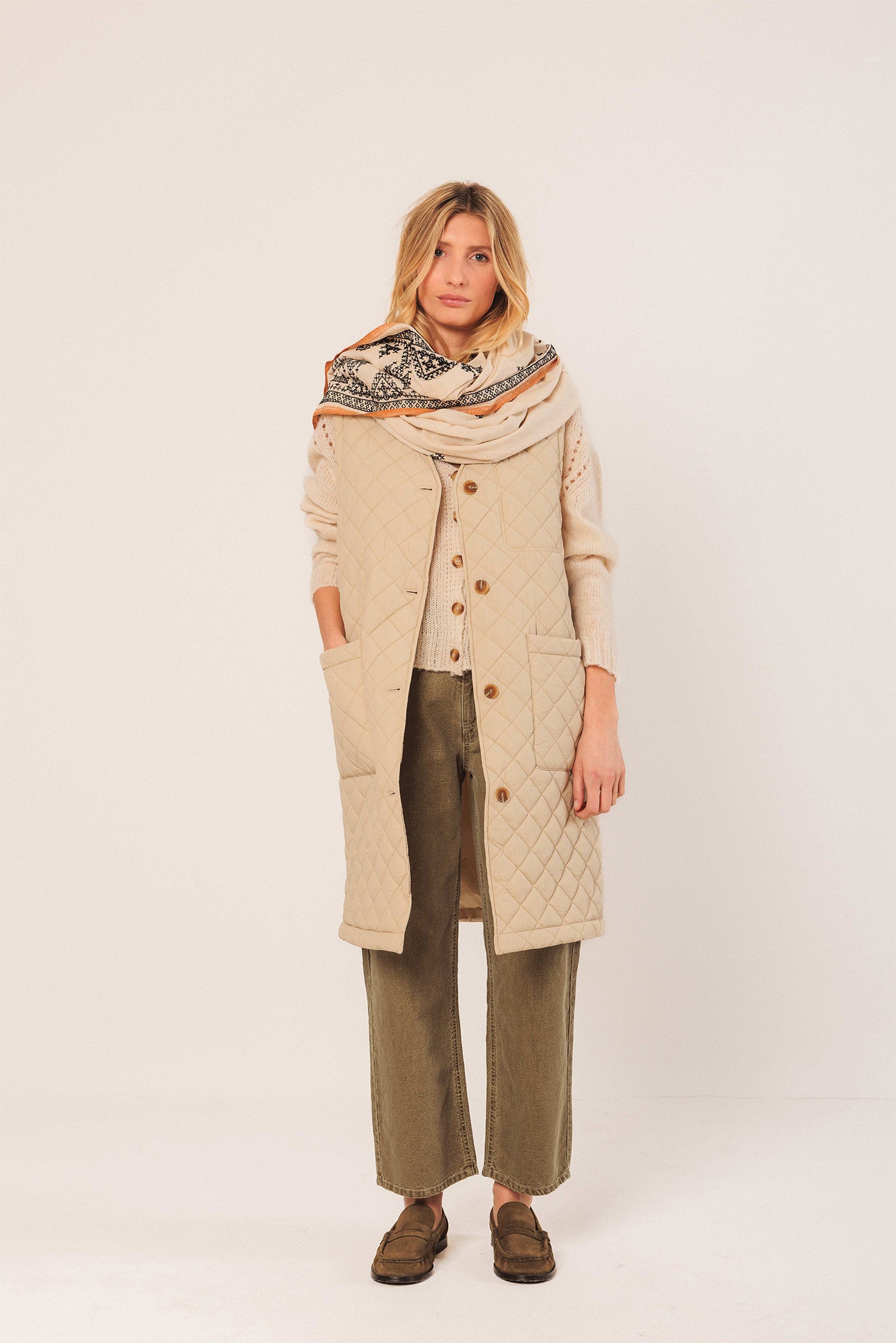 PANTALON EN SERGÉ DÉLAVÉ