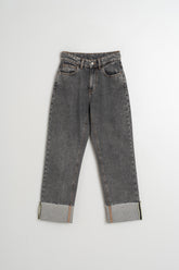PANTALON EN JEAN TOURNÉ