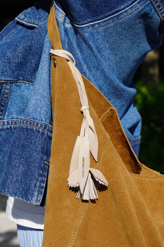 CAMELLIA LEATHER CHARM 2