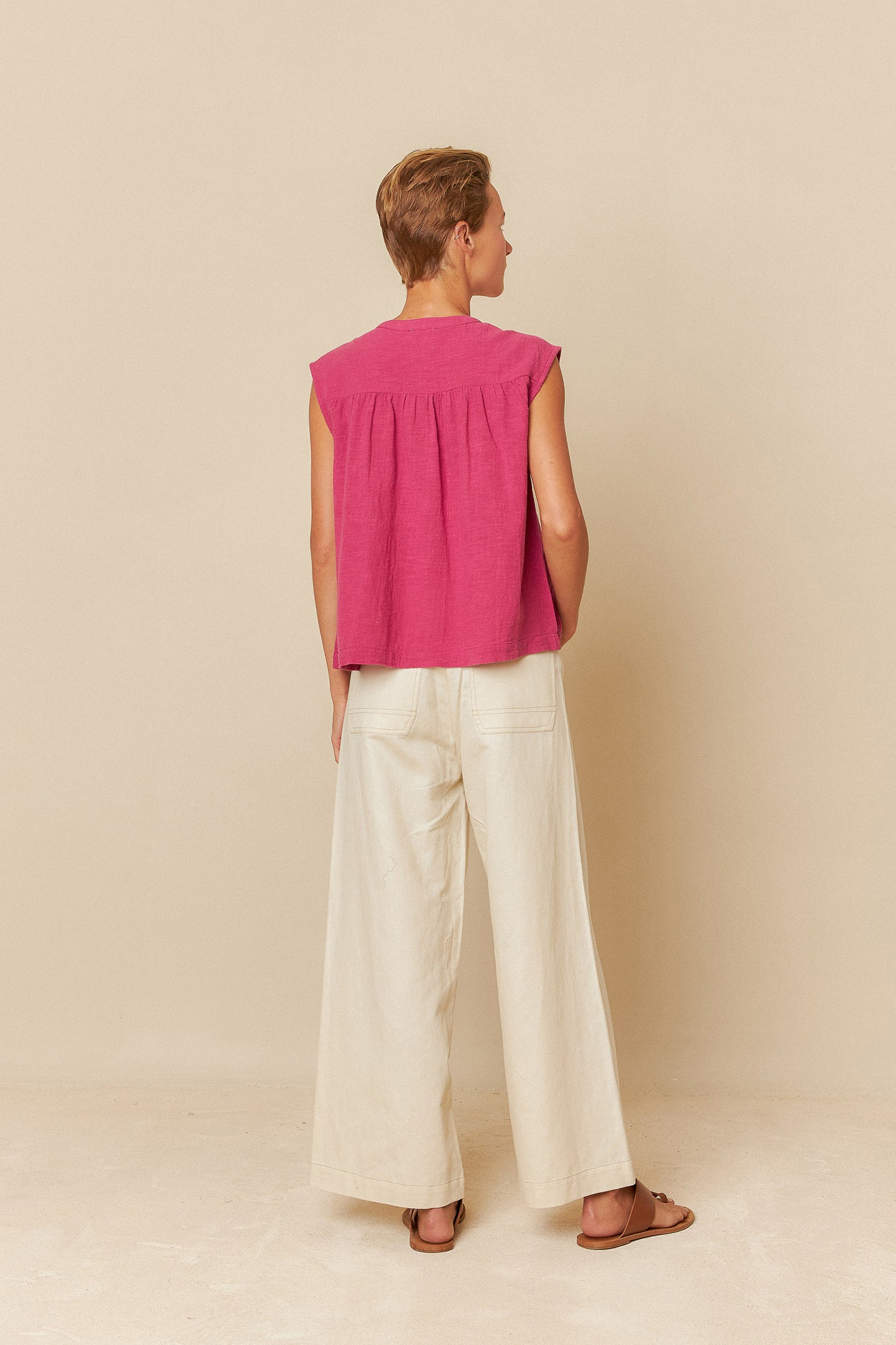GAUZE PLEATED BLOUSE
