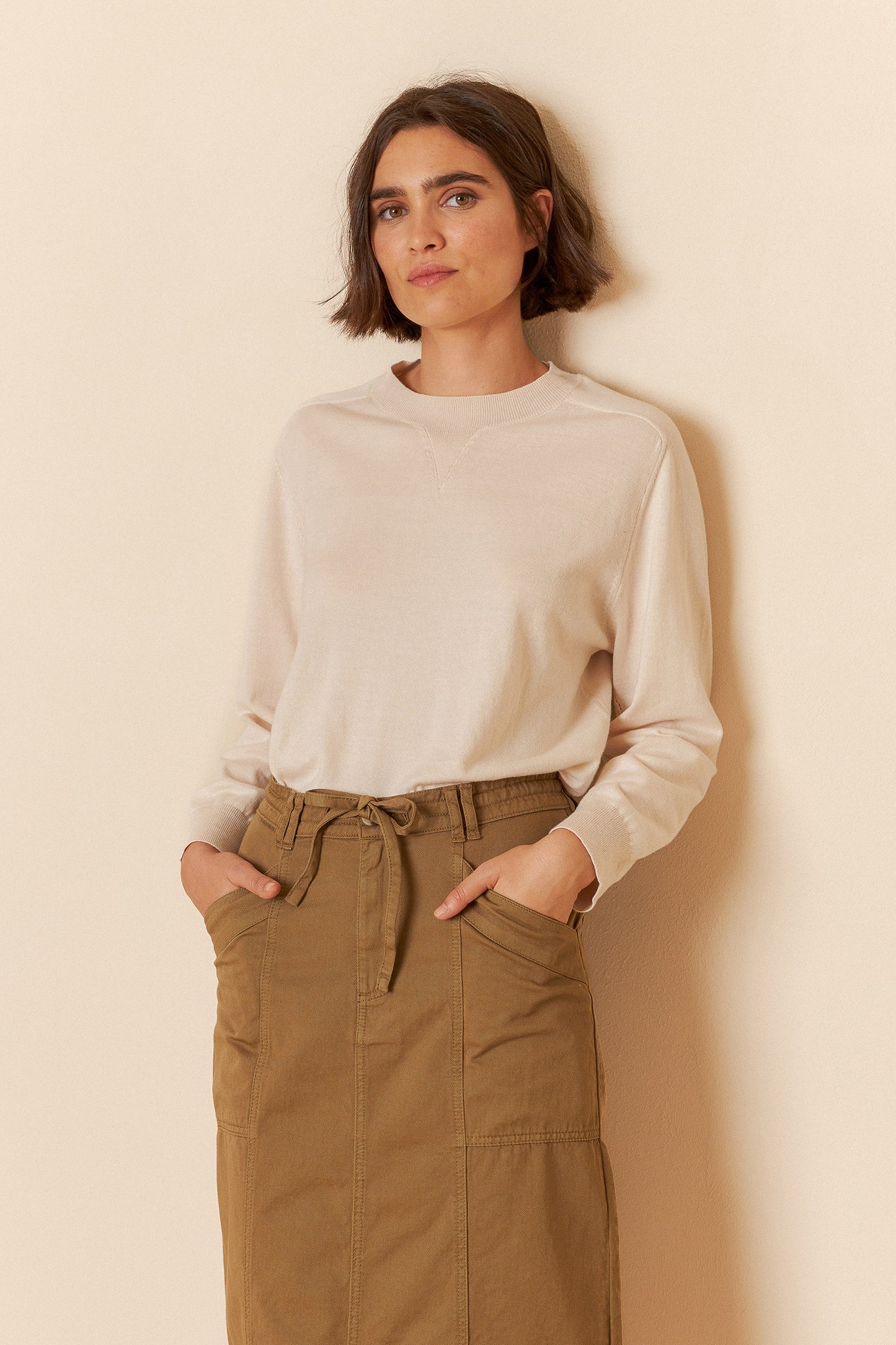 RAGLAN SLEEVE KNIT SWEATER