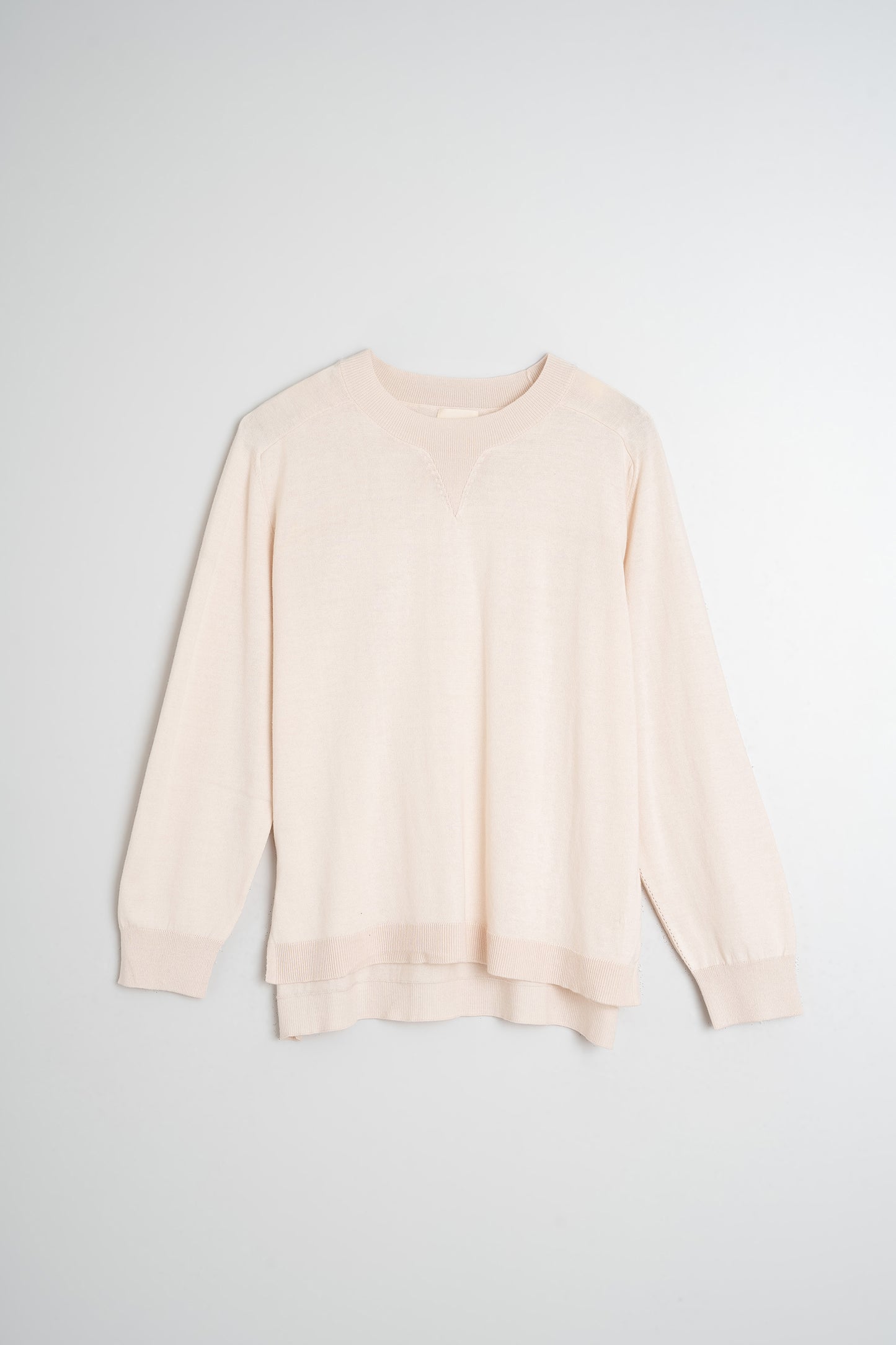 RAGLAN SLEEVE KNIT SWEATER