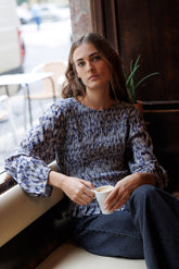 ELASTIC-WAIST BLOUSE