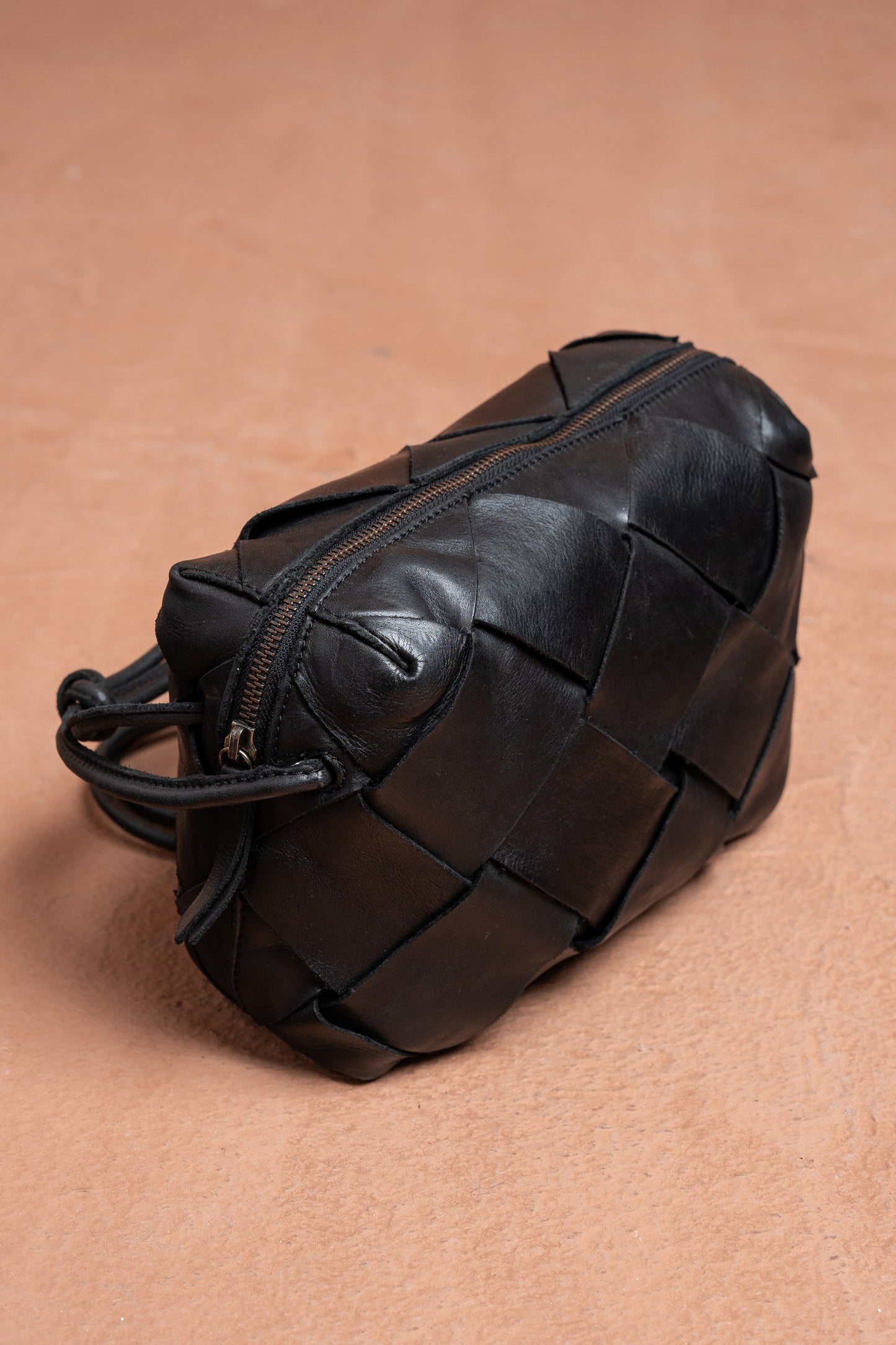 LEATHER BOX CROSSBODY BAG