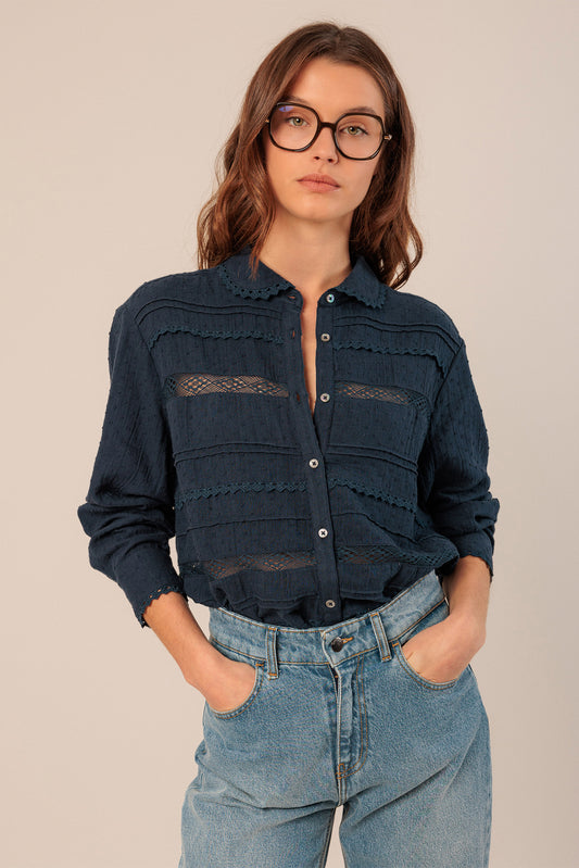 CAMISA DE PLUMETI Y PUNTILLA