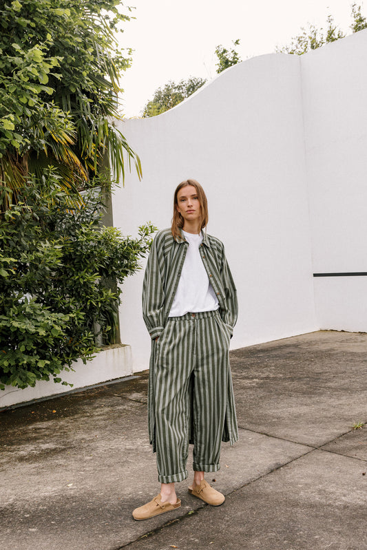 PANTALÓN  BAGGY ENGOMADO 1