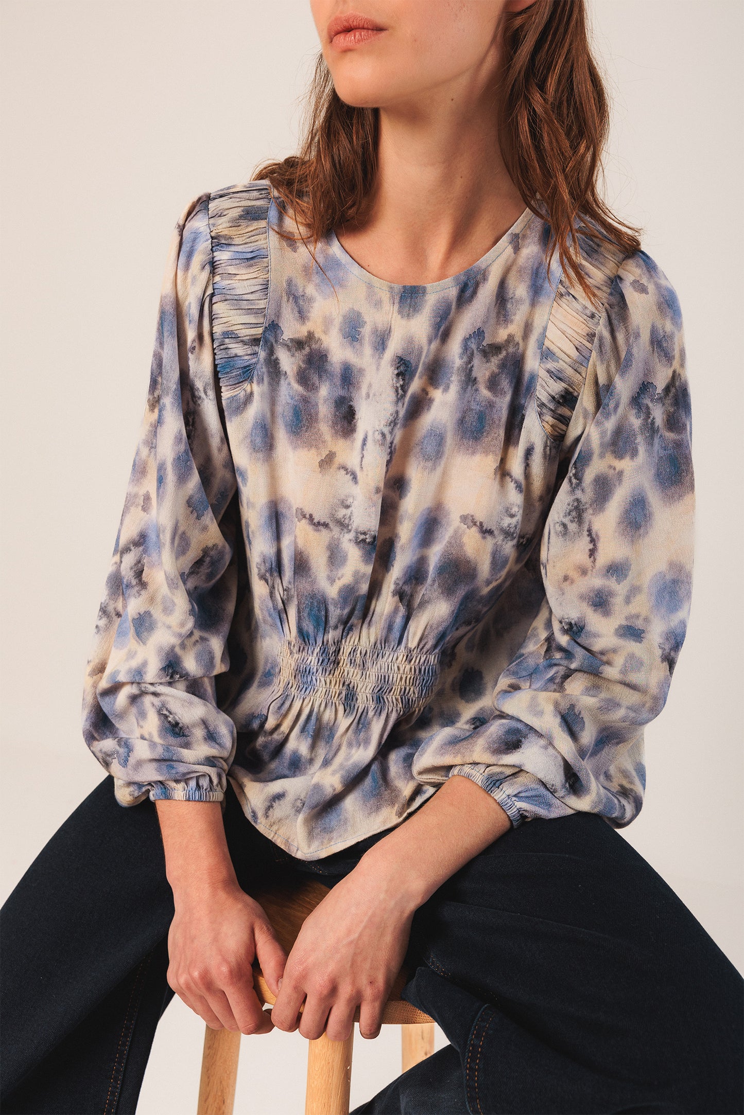 BLUSA ENGOMADOS ACUARELA