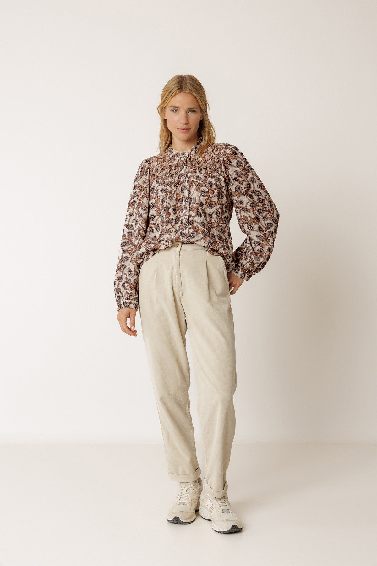 SMOCK EMBROIDERED SHIRT
