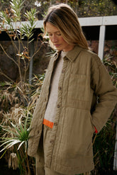 MANTEAU À CARREAUX MATELASSÉ