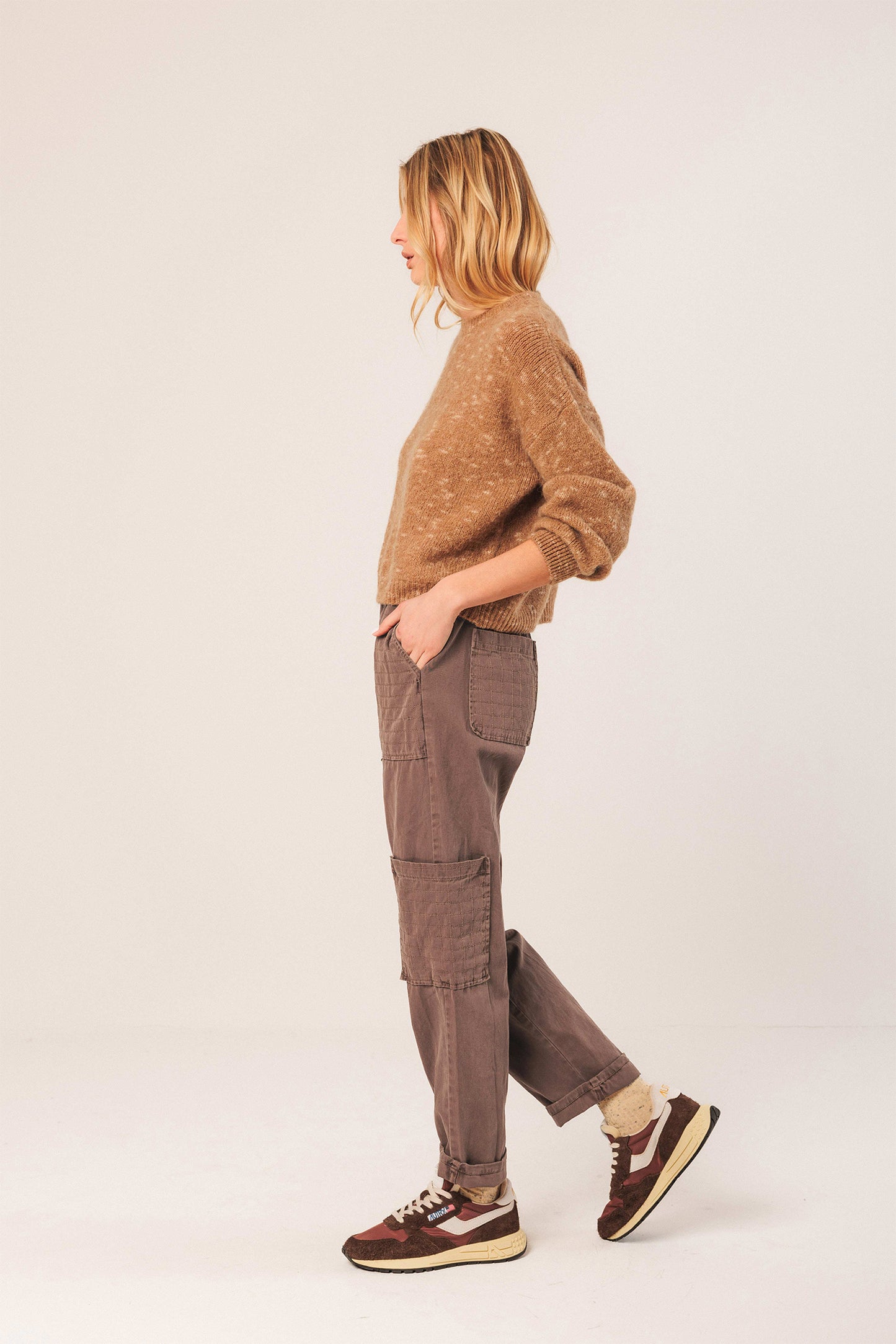 PANTALÓN PESPUNTES CUADRO
