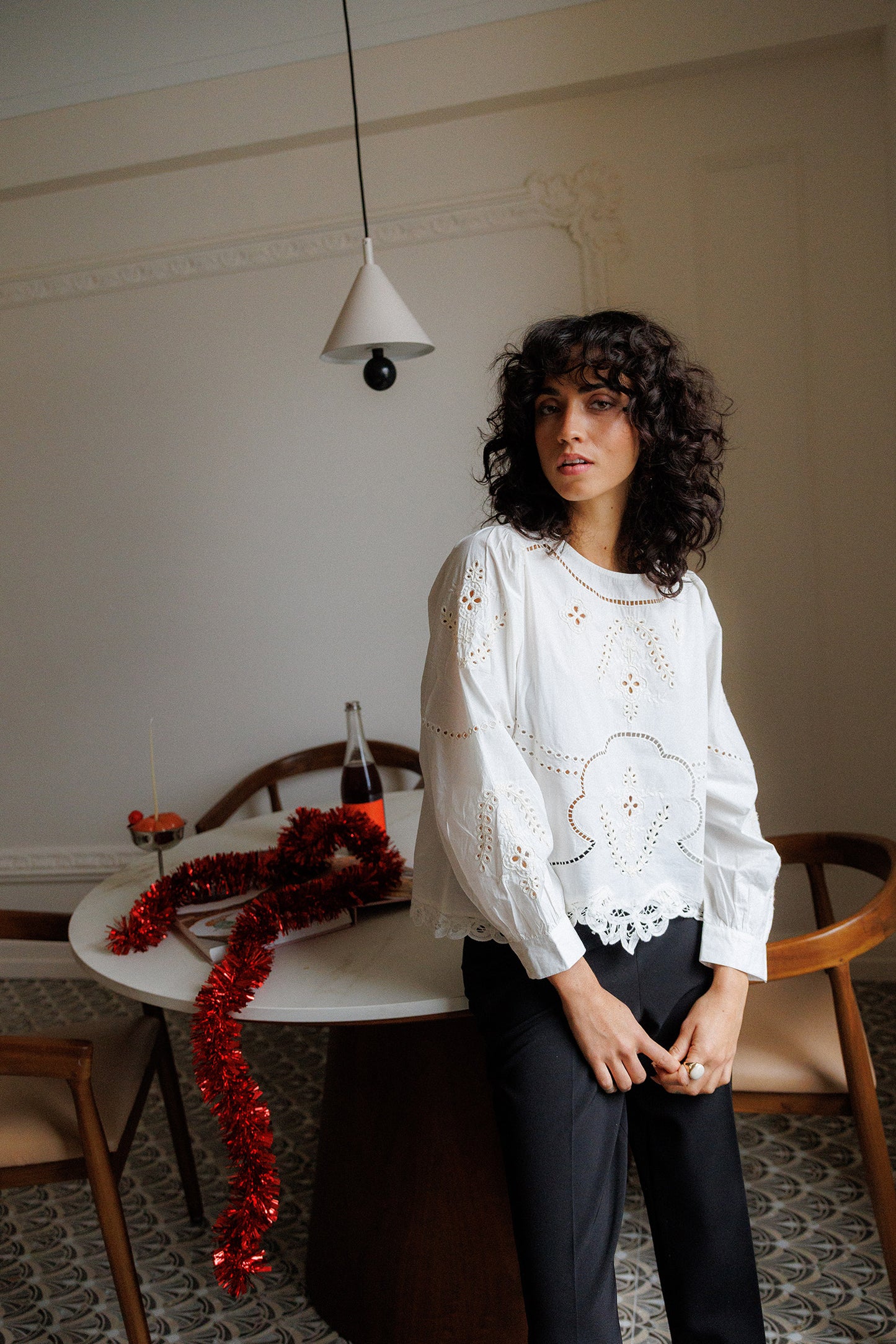 [CL] EMBROIDERED POPLIN BLOUSE