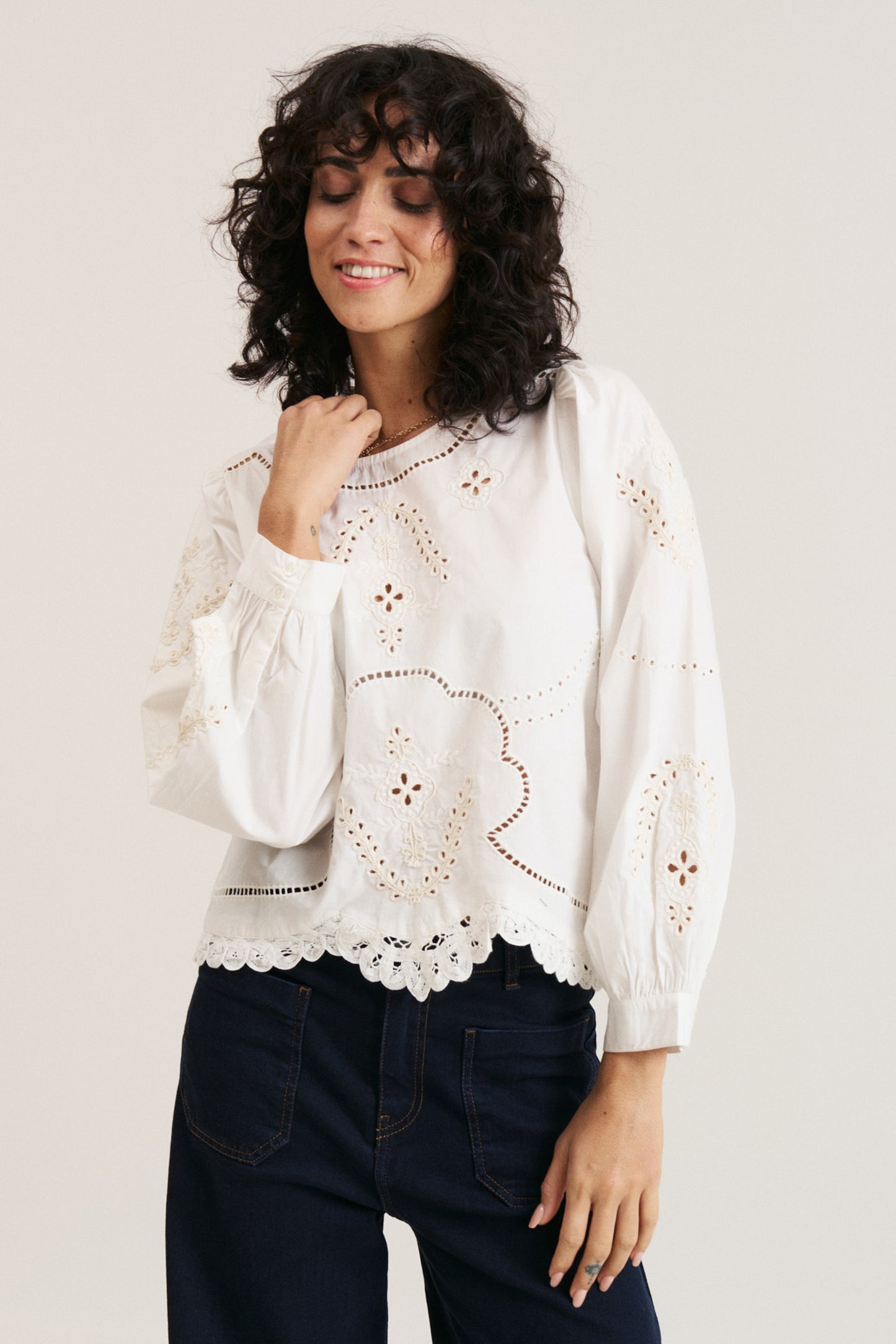 EMBROIDERED POPLIN BLOUSE