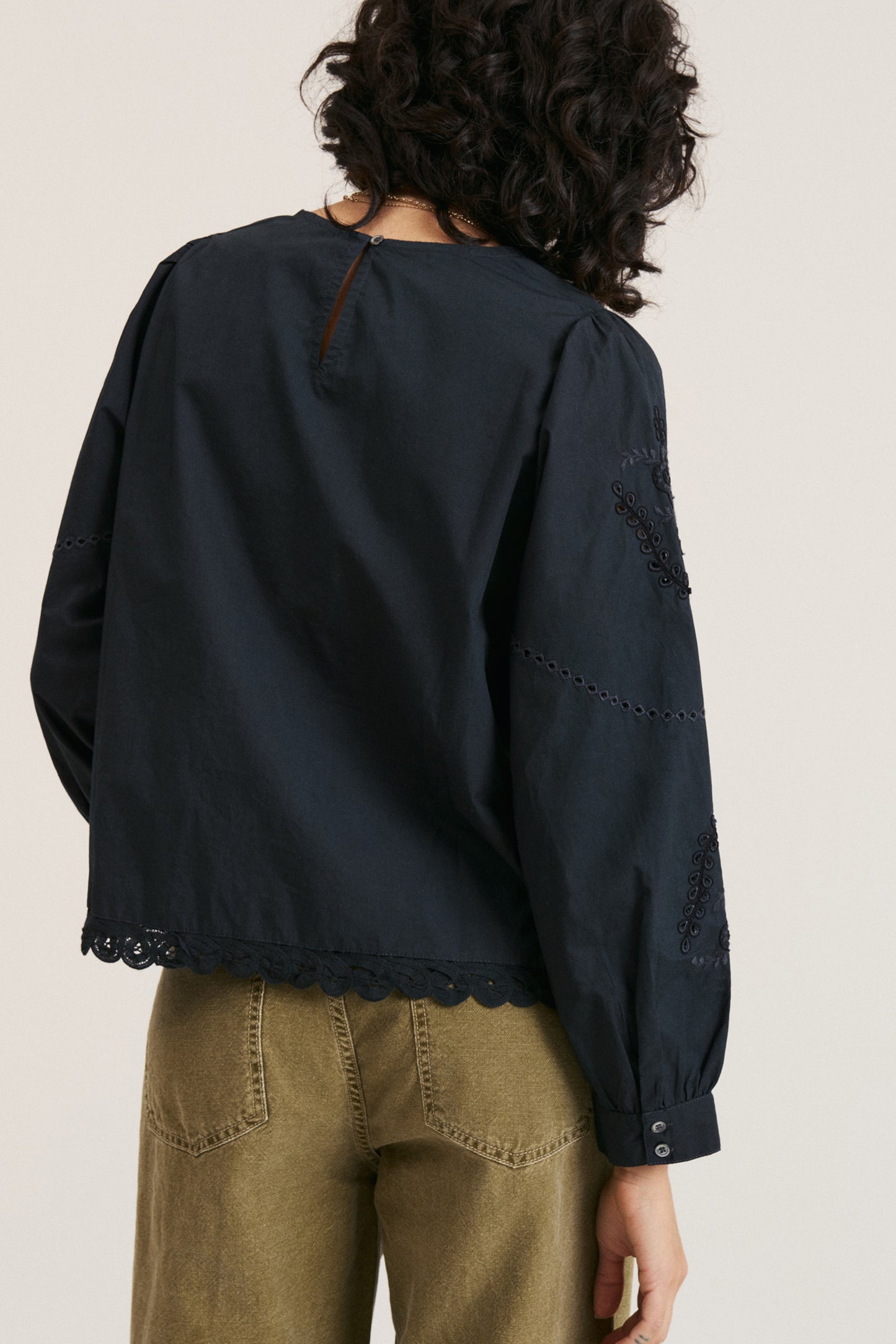 EMBROIDERED POPLIN BLOUSE