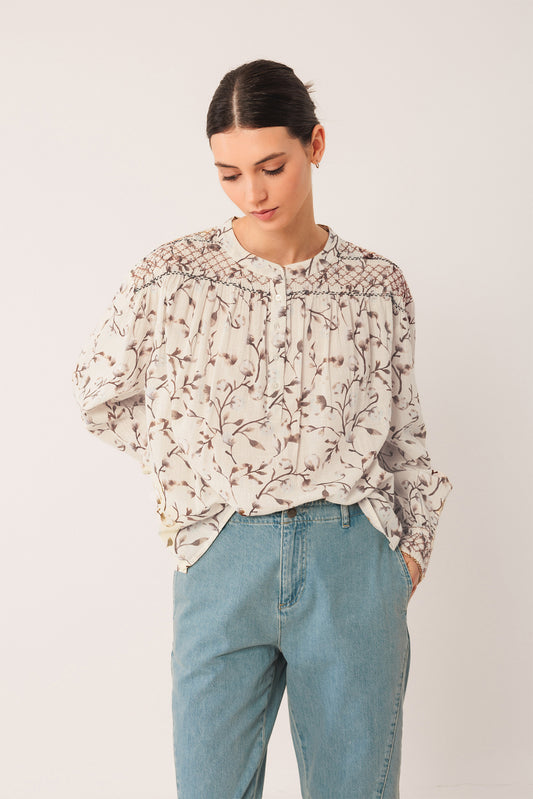 BLUSA DETALLES SMOCK