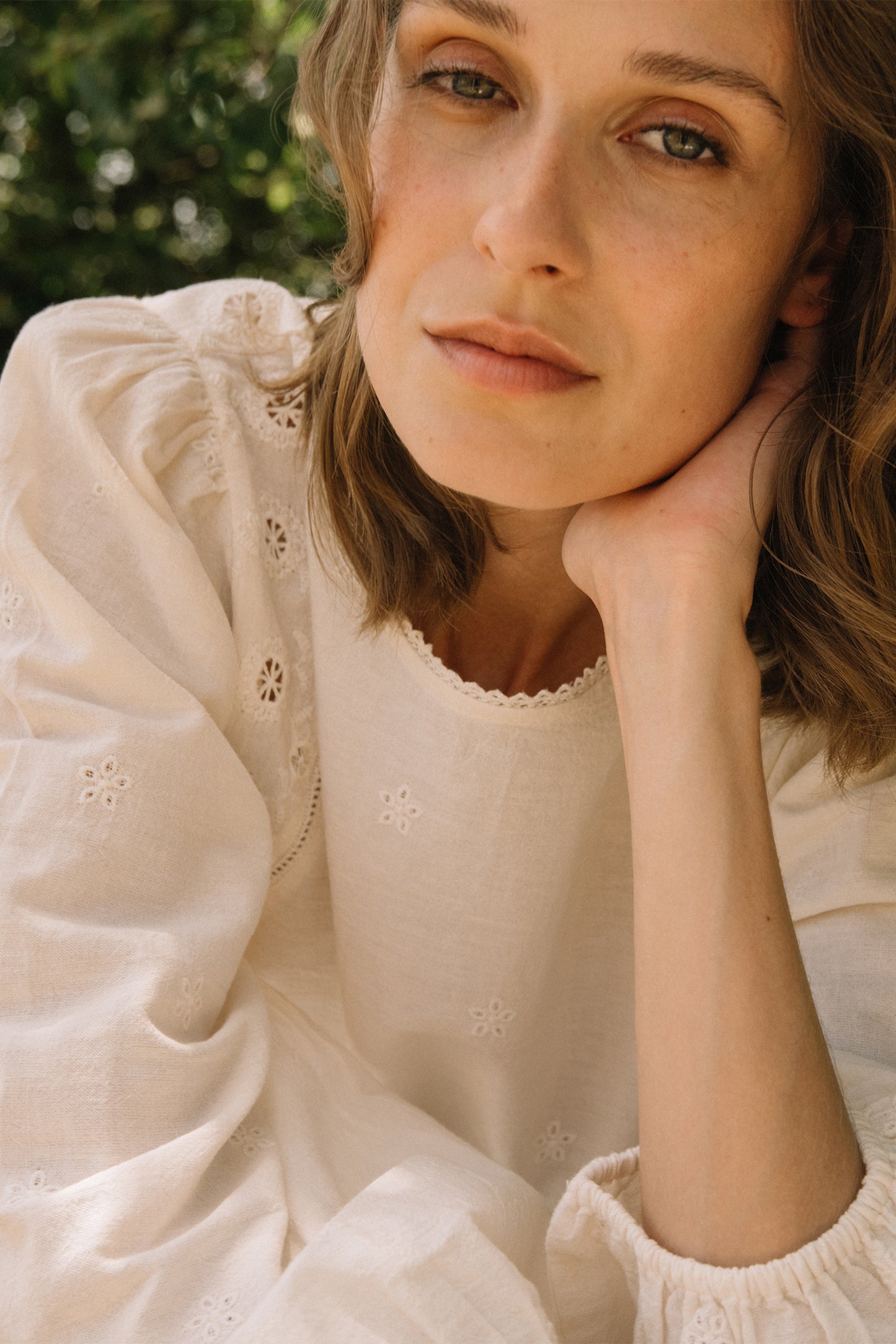 [CL] ROMANTIC EMBROIDERED BLOUSE