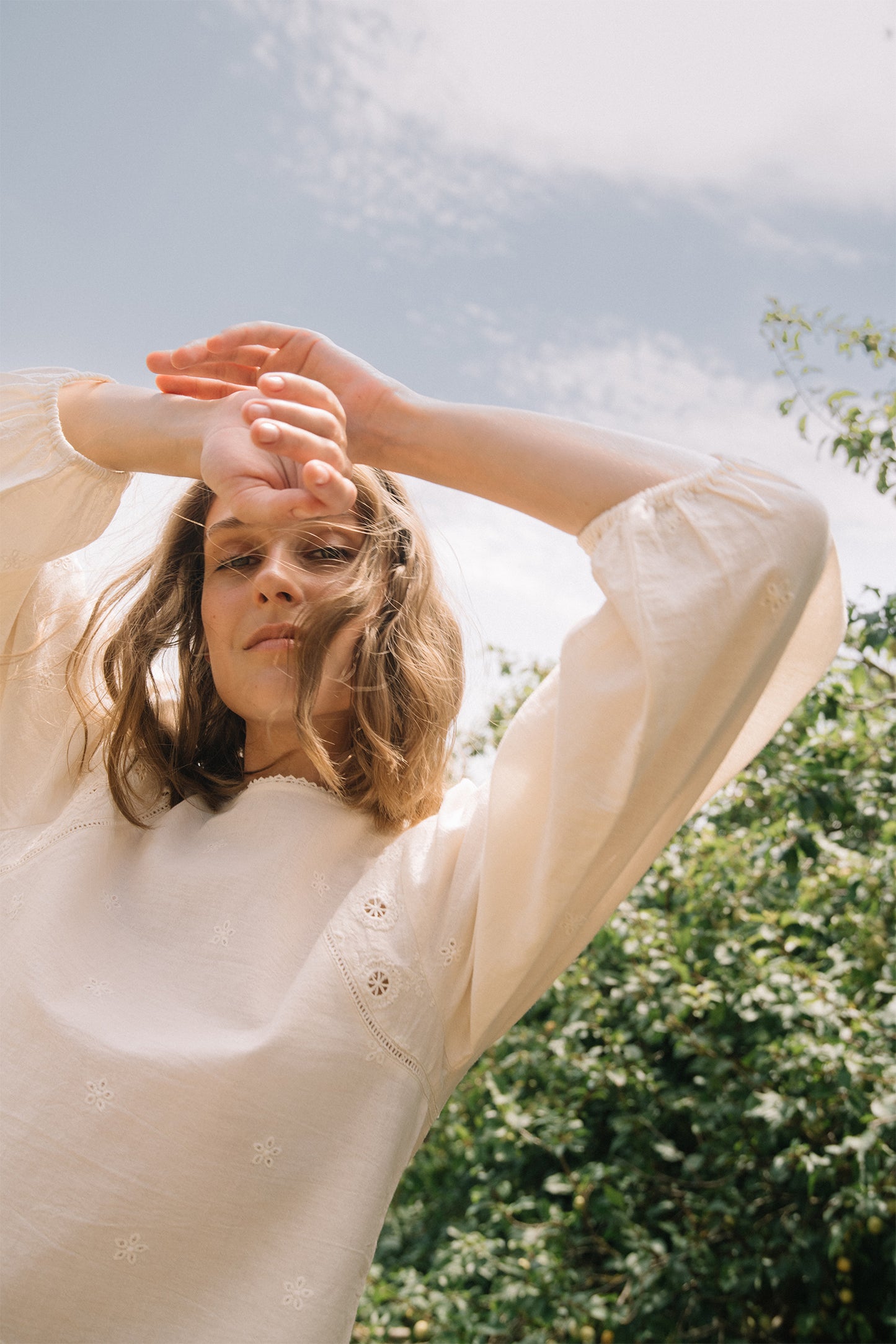 ROMANTIC EMBROIDERED BLOUSE