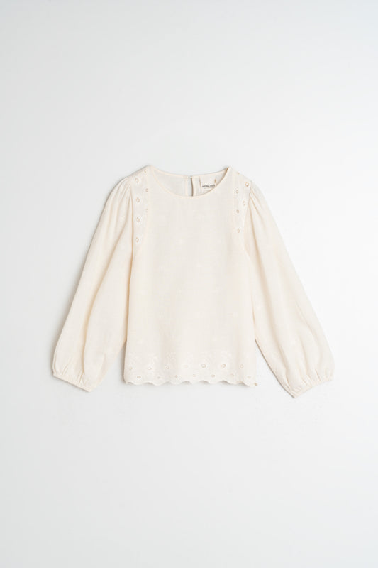 BLUSA BORDADA ROMÁNTICA