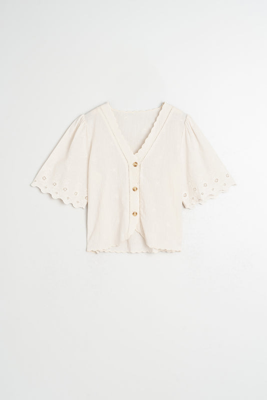 BLUSA BORDADA ESCOTE PICO