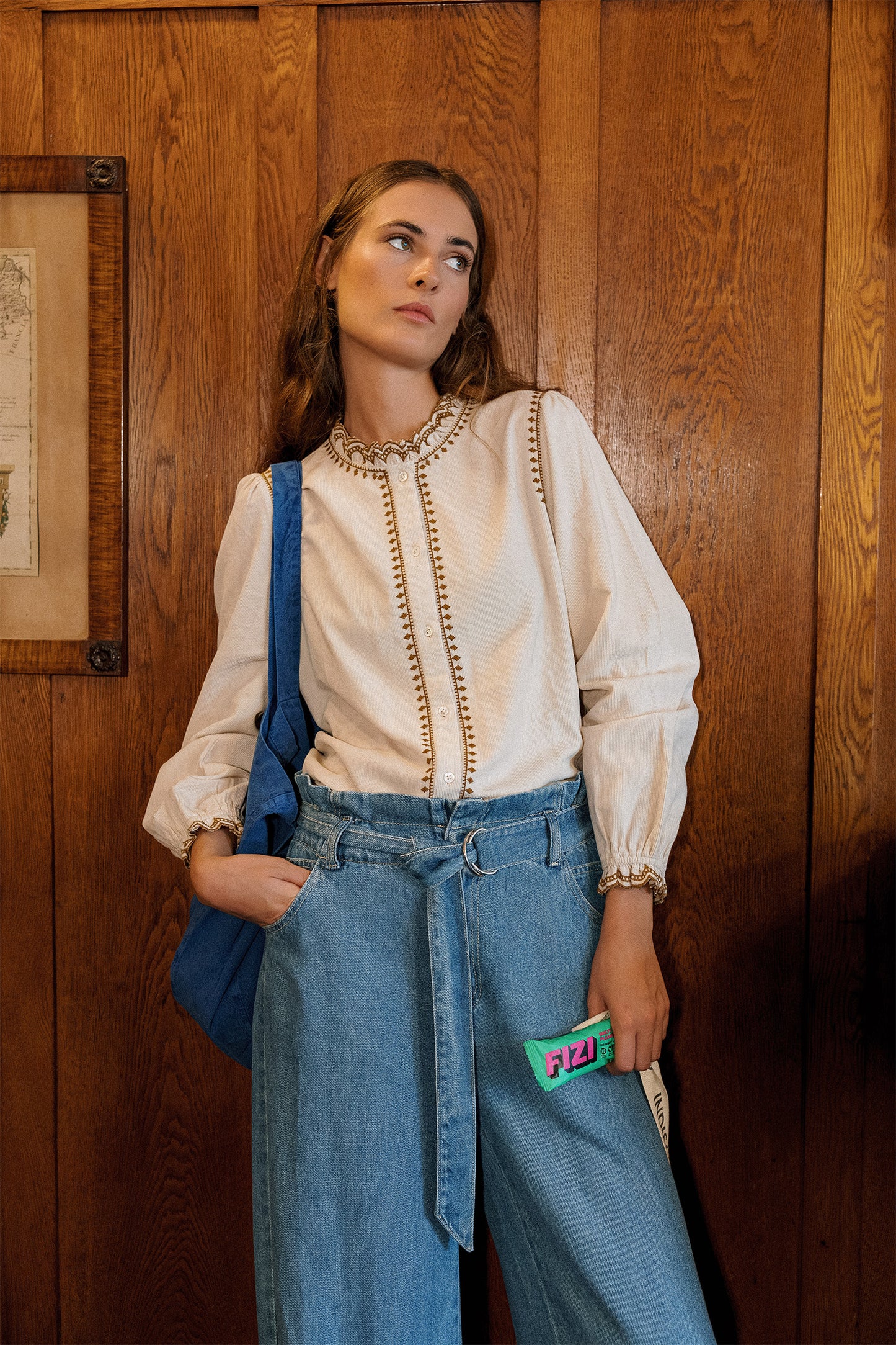 CORDUROY RUFFLED COLLAR BLOUSE