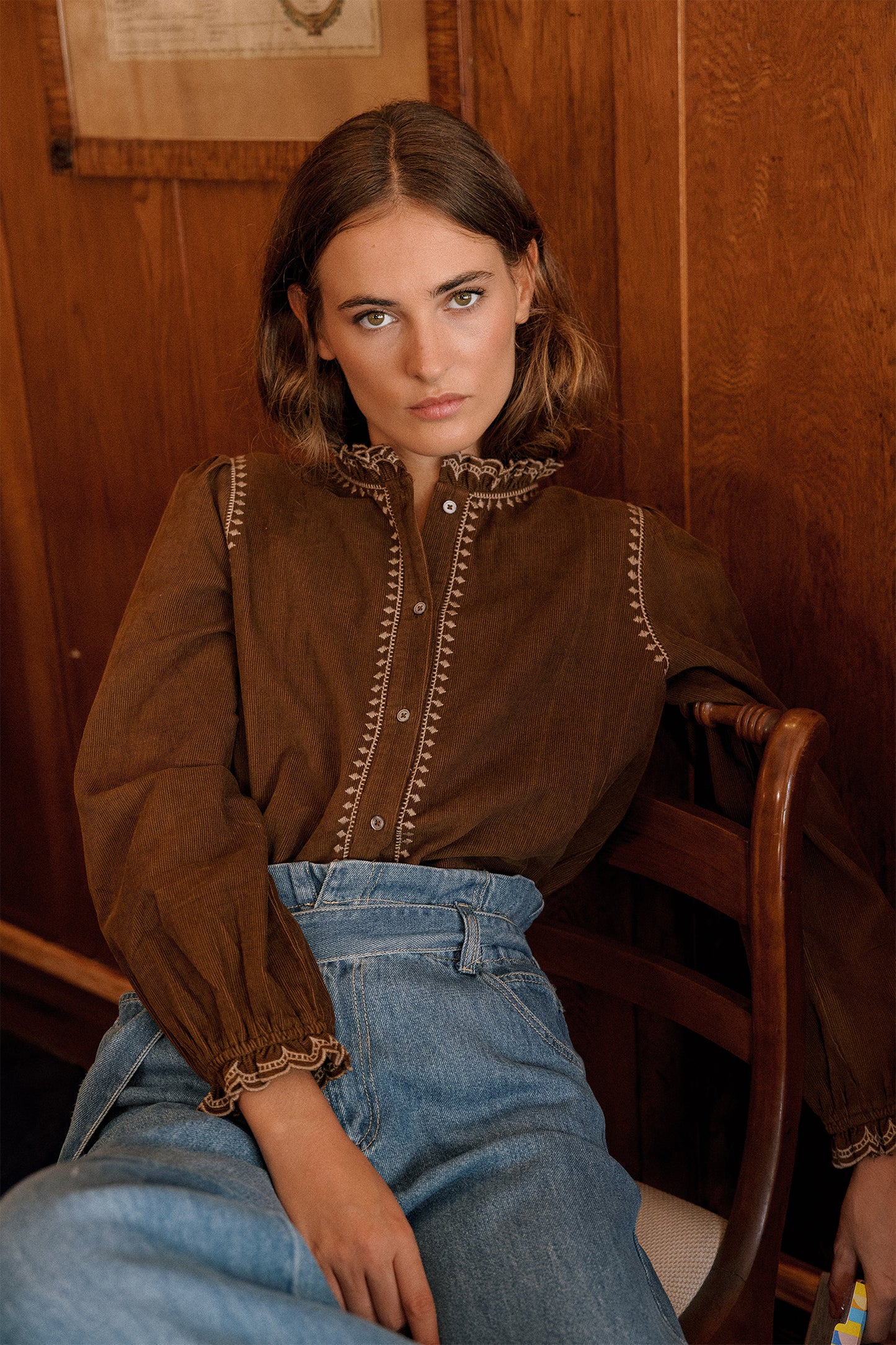 CORDUROY RUFFLED COLLAR BLOUSE